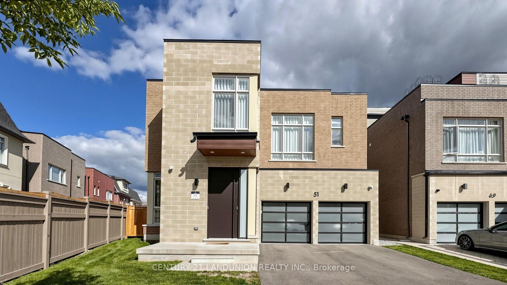 51 Meteorite Street, Richmond Hill, ON L4C 4L9