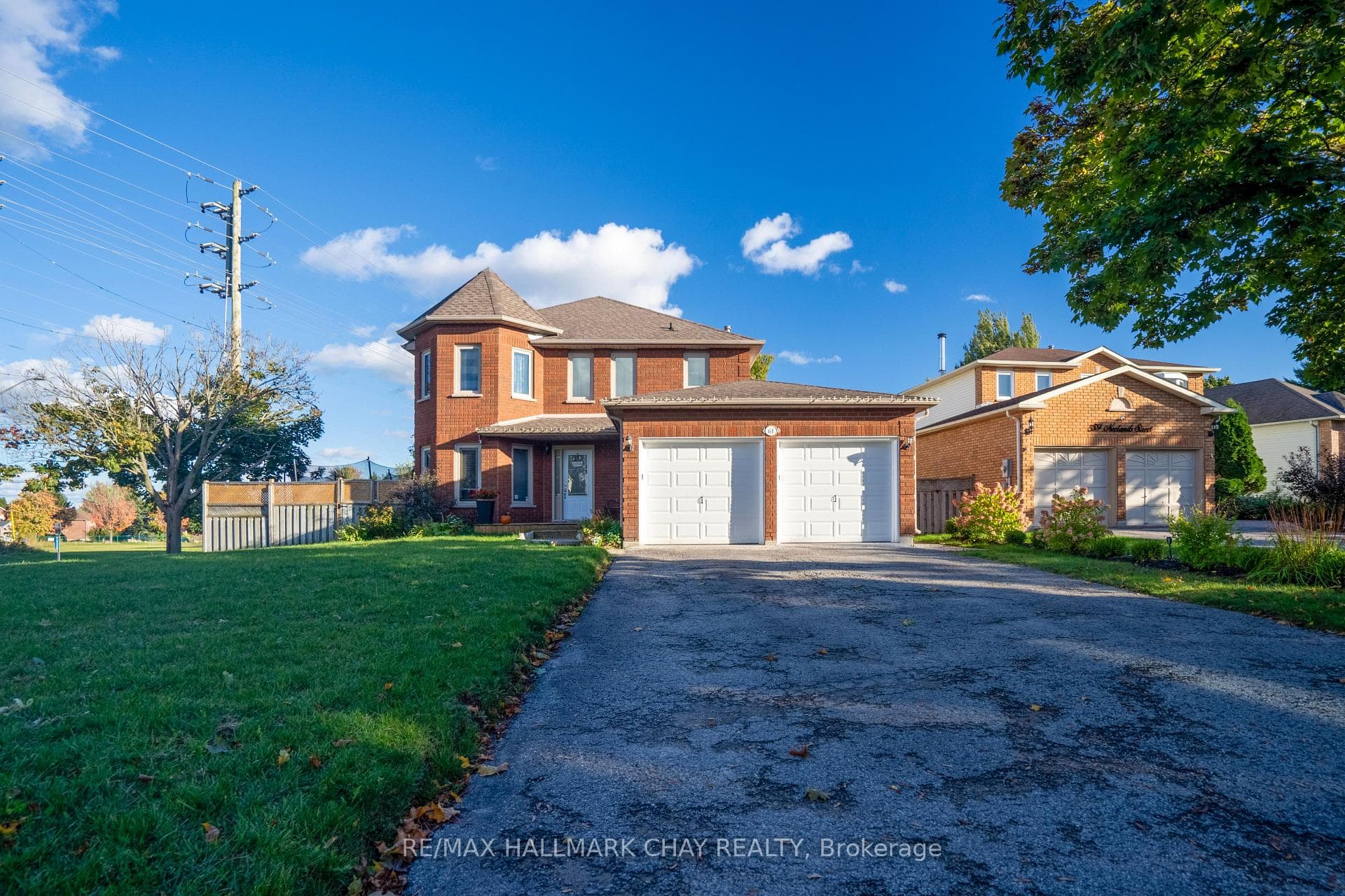 61 Neelands Street Basement, Barrie, ON L4N 7A2