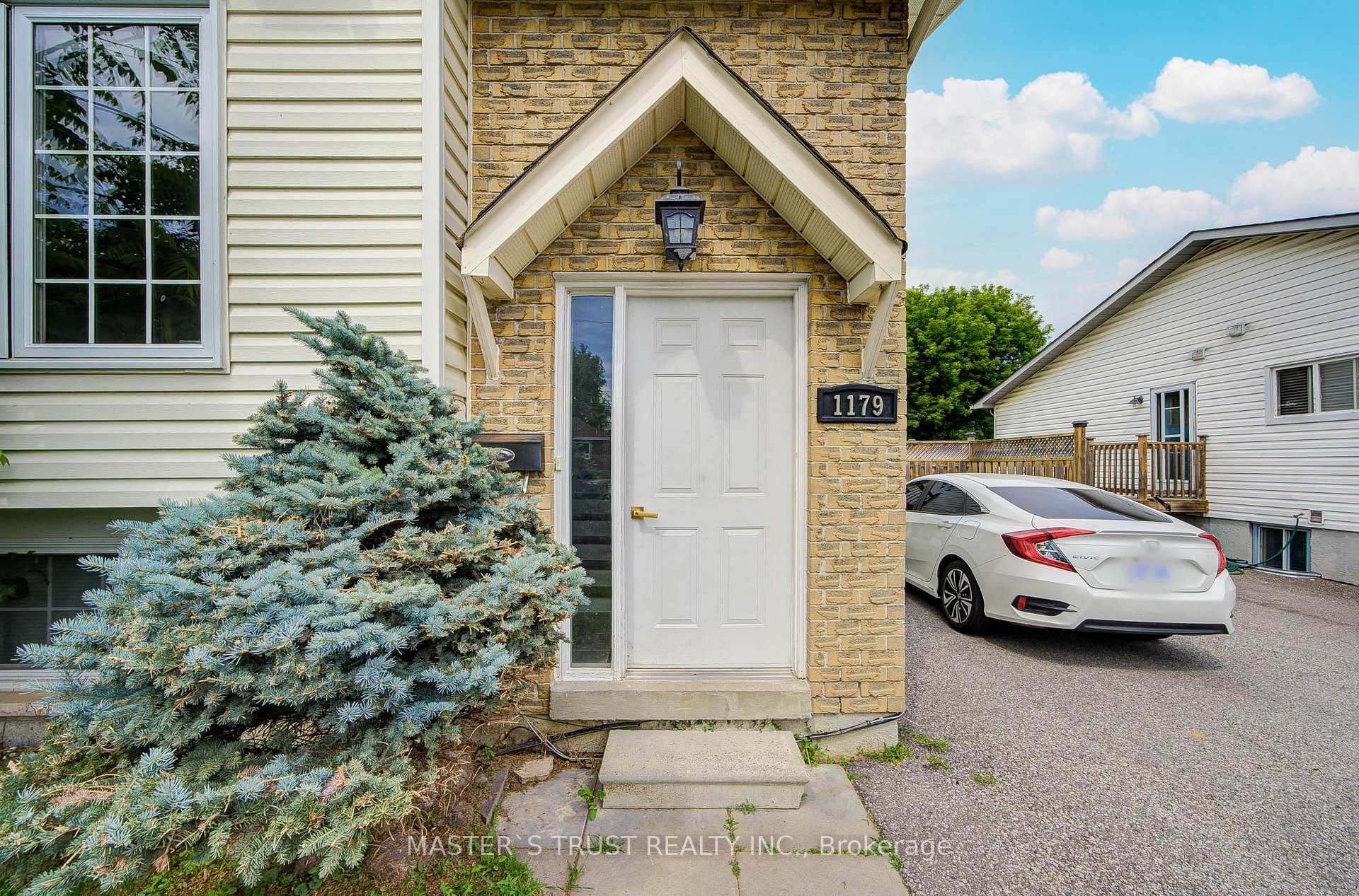 1179 Simcoe Street S, Oshawa, ON L1H 4M1