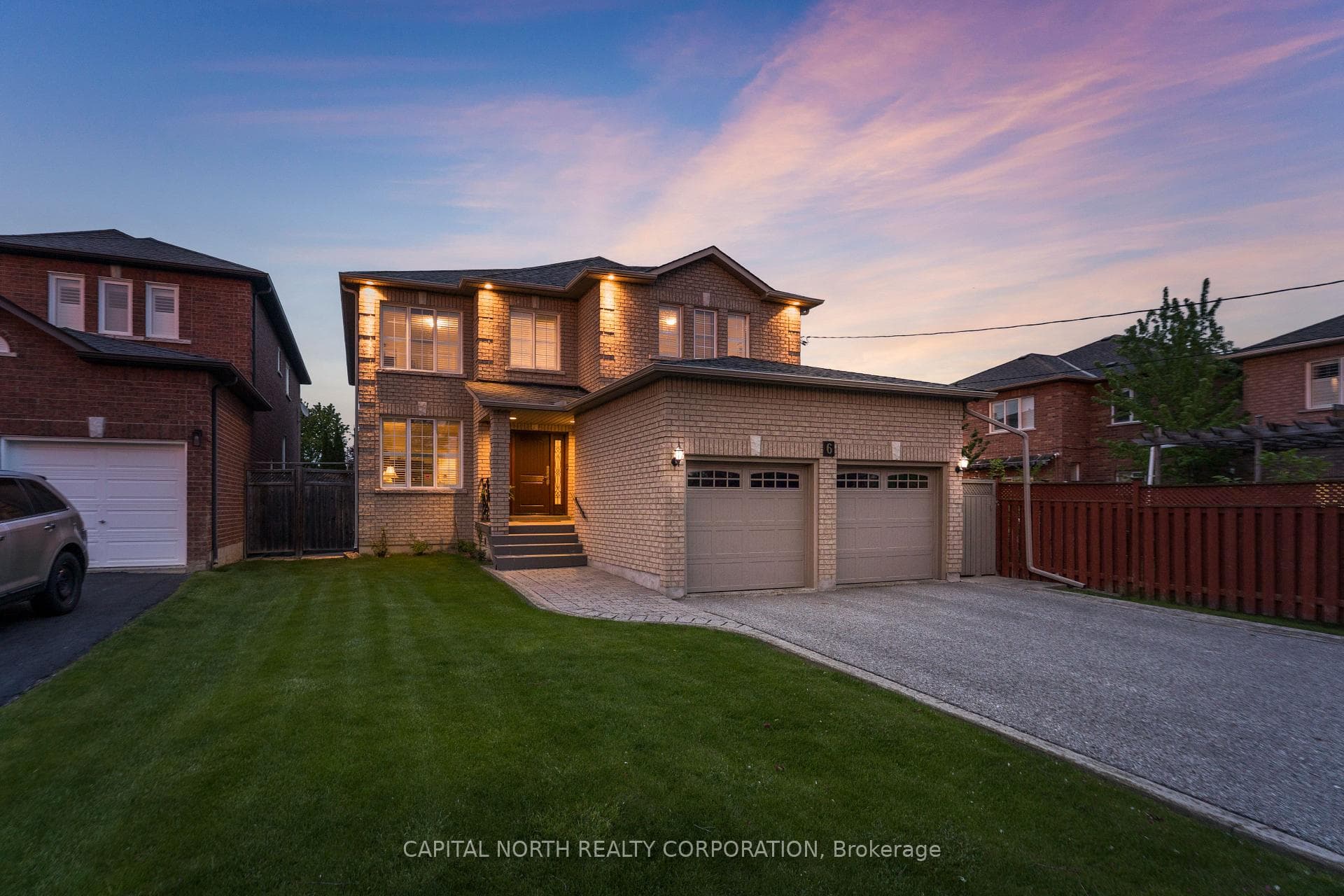 6 Veerland Drive, Toronto, ON M6L 1R9