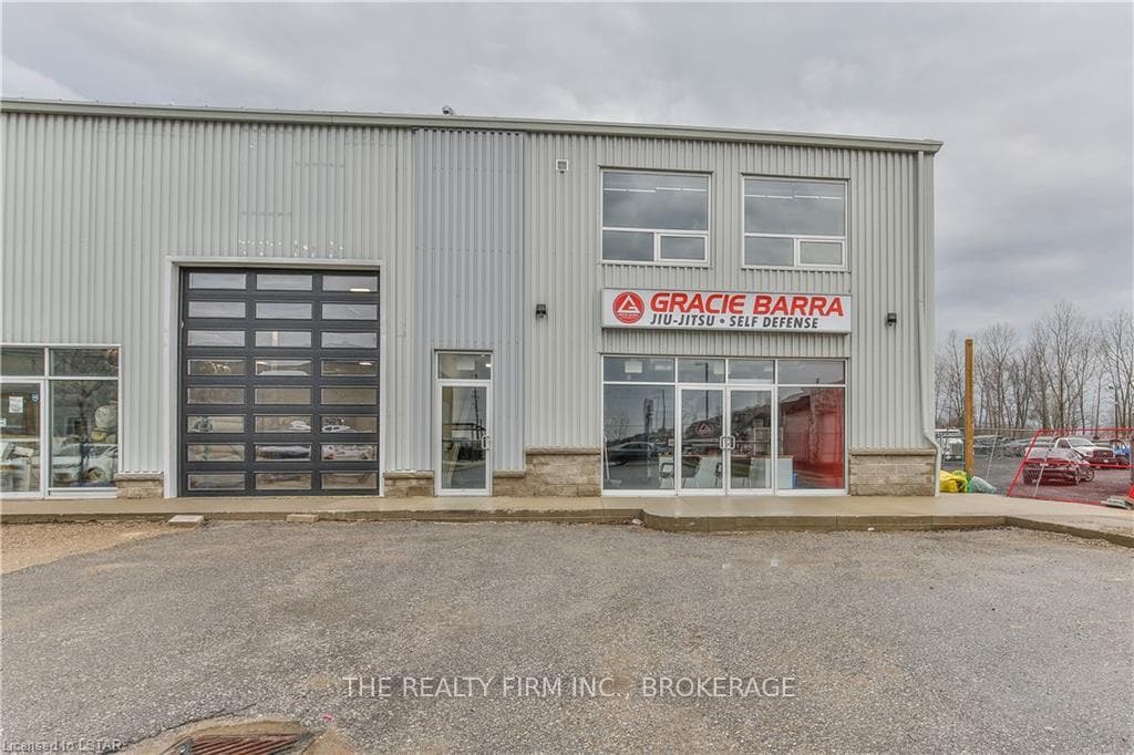1712 HYDE PARK Road, London North, ON N6H 5L7