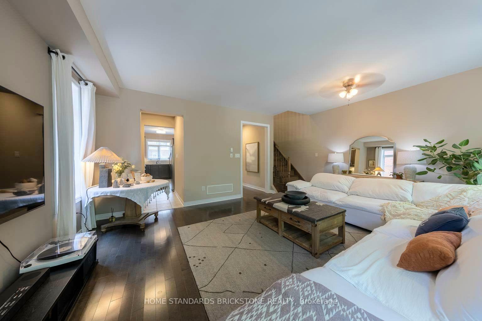 3058 Eberly Woods Drive, Oakville, ON L6M 0T5