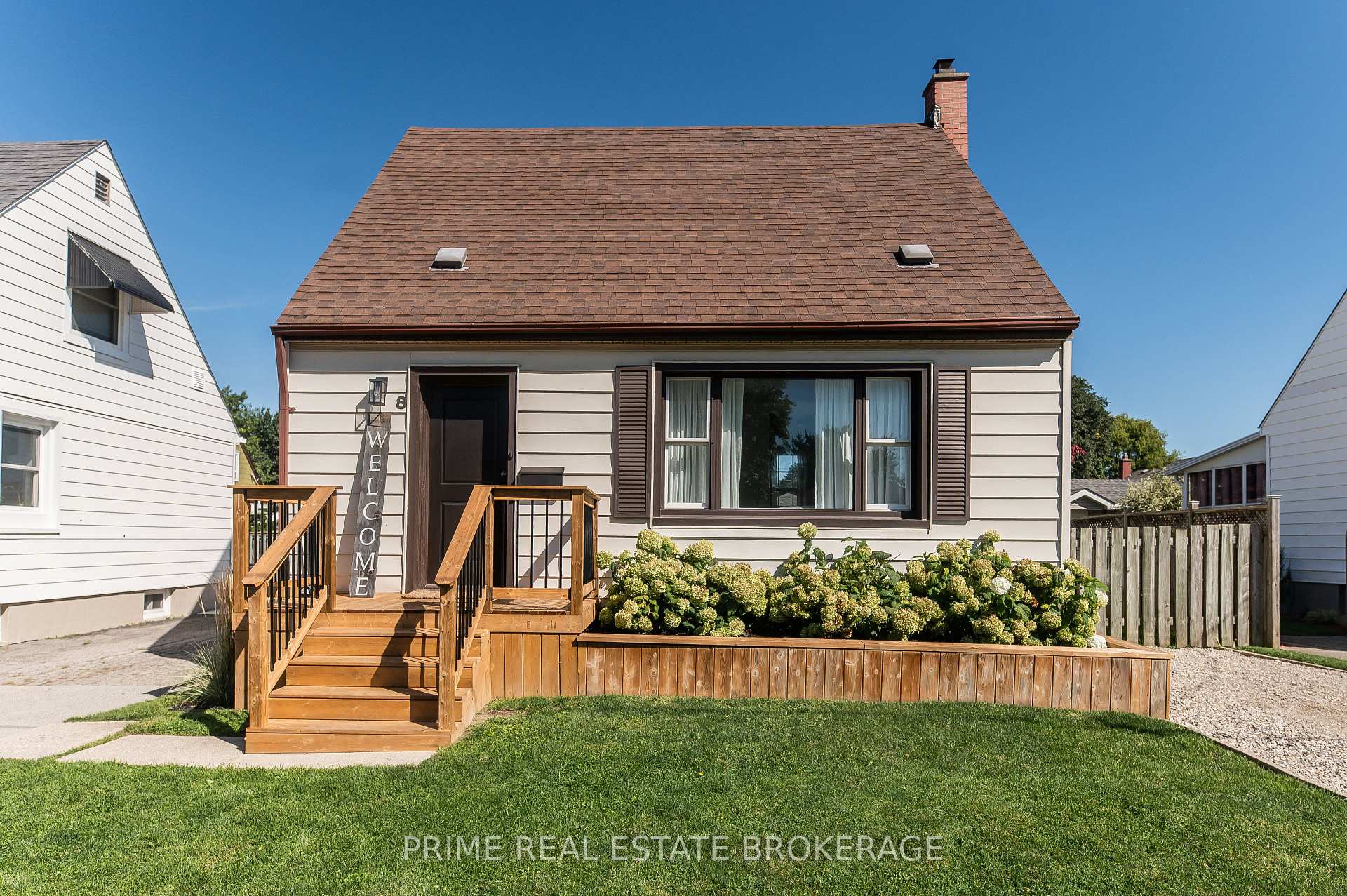8 Pine Street, St. Thomas, ON N5R 1L9