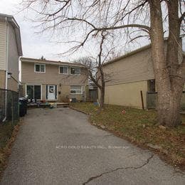 13 Hillgate Drive, Brampton, ON L6S 1P9