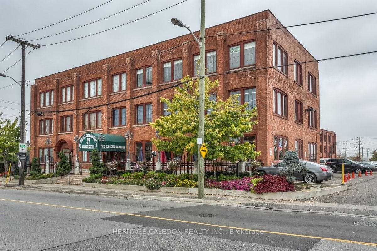 57 Mill Street N 205, Brampton, ON L6X 1T1