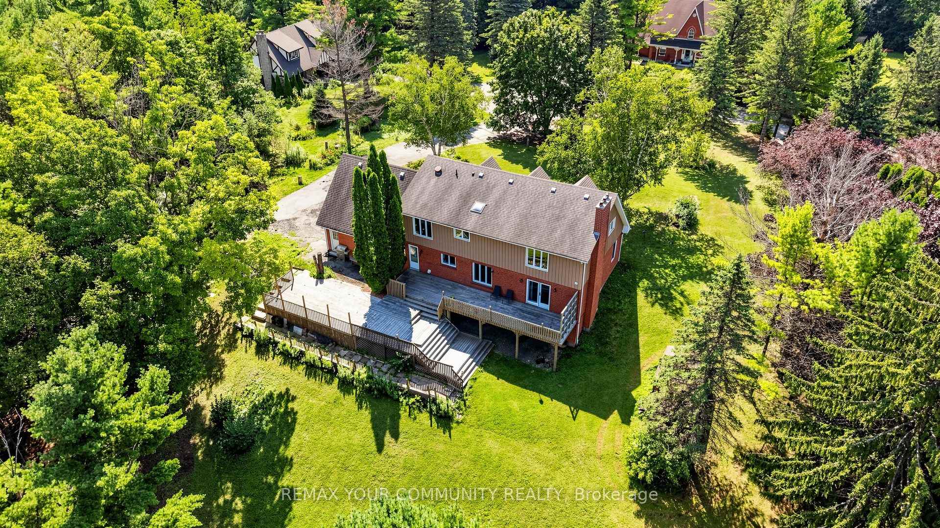 243 Ridge Road, Aurora, ON L4G 0M3