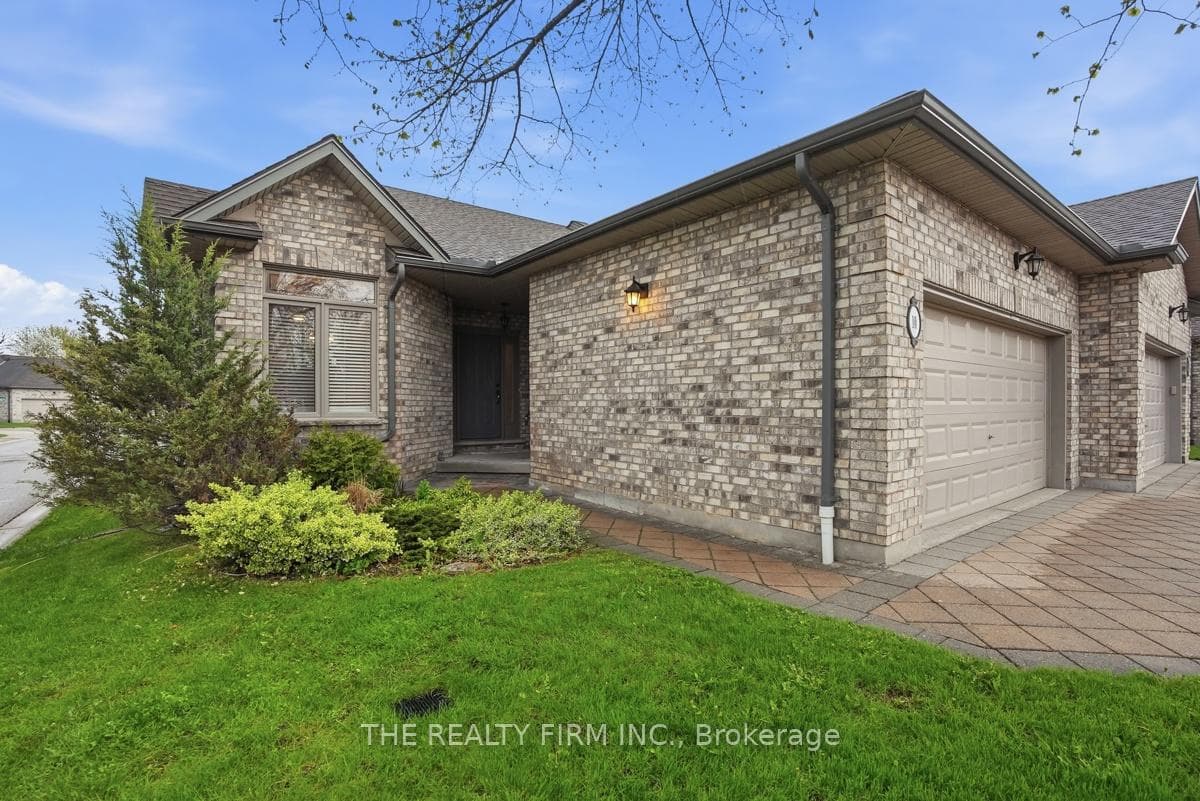 44 Edgevalley Road 10, London East, ON N5Y 5P6