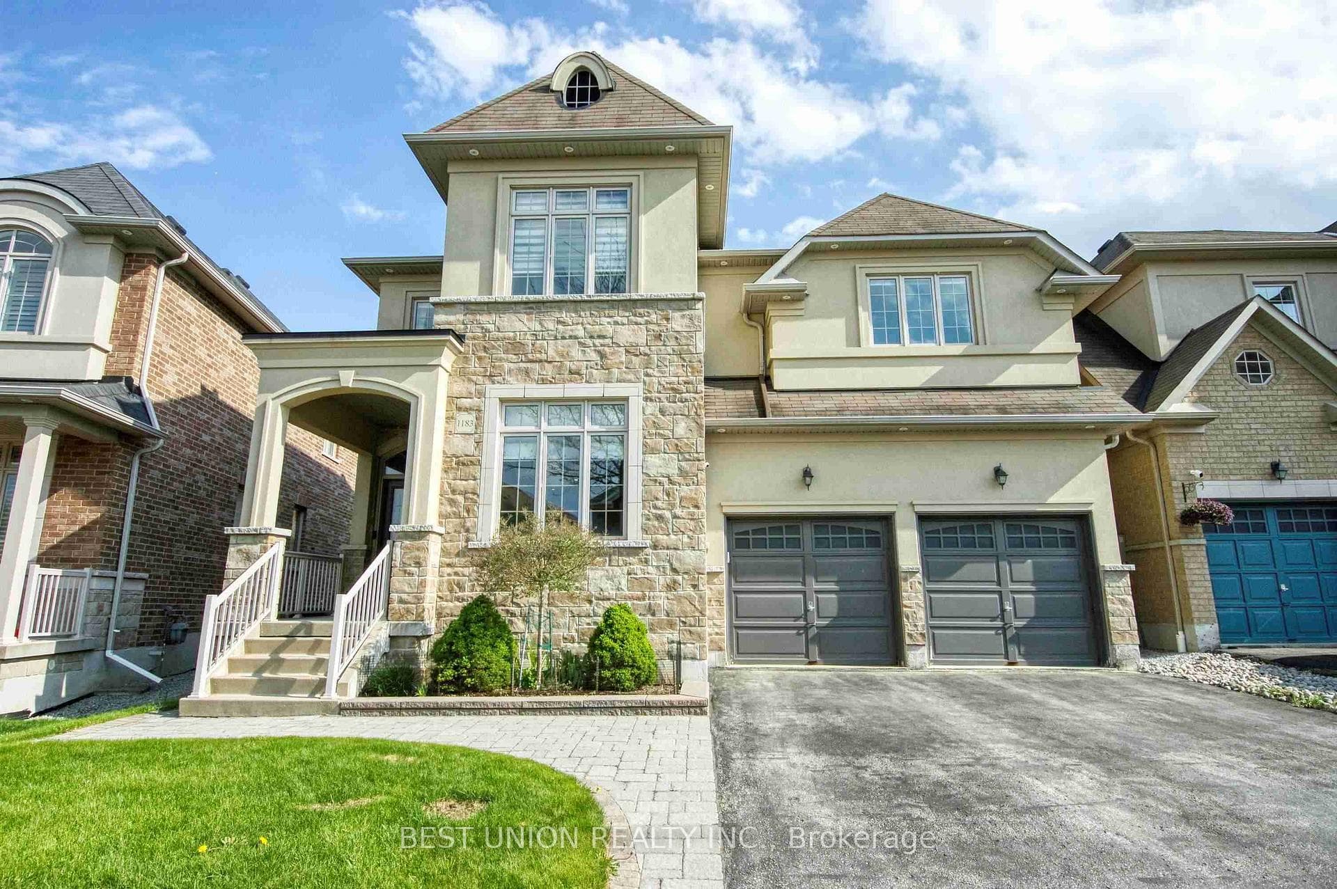 1183 Mctavish Drive, Newmarket, ON L3X 0A8