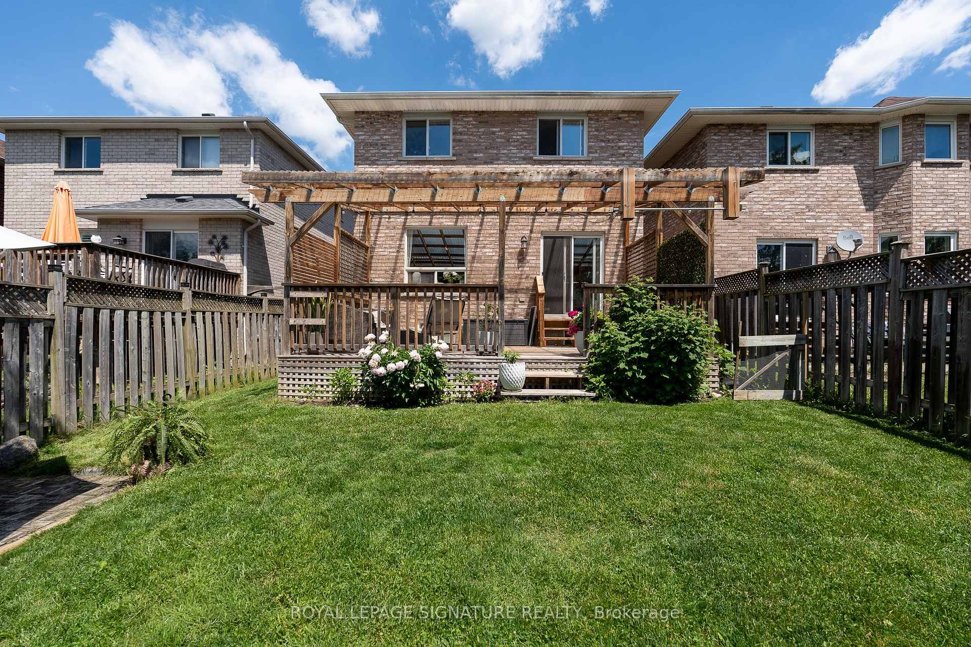 116 Clearmeadow Boulevard, Newmarket, ON L3X 2M5