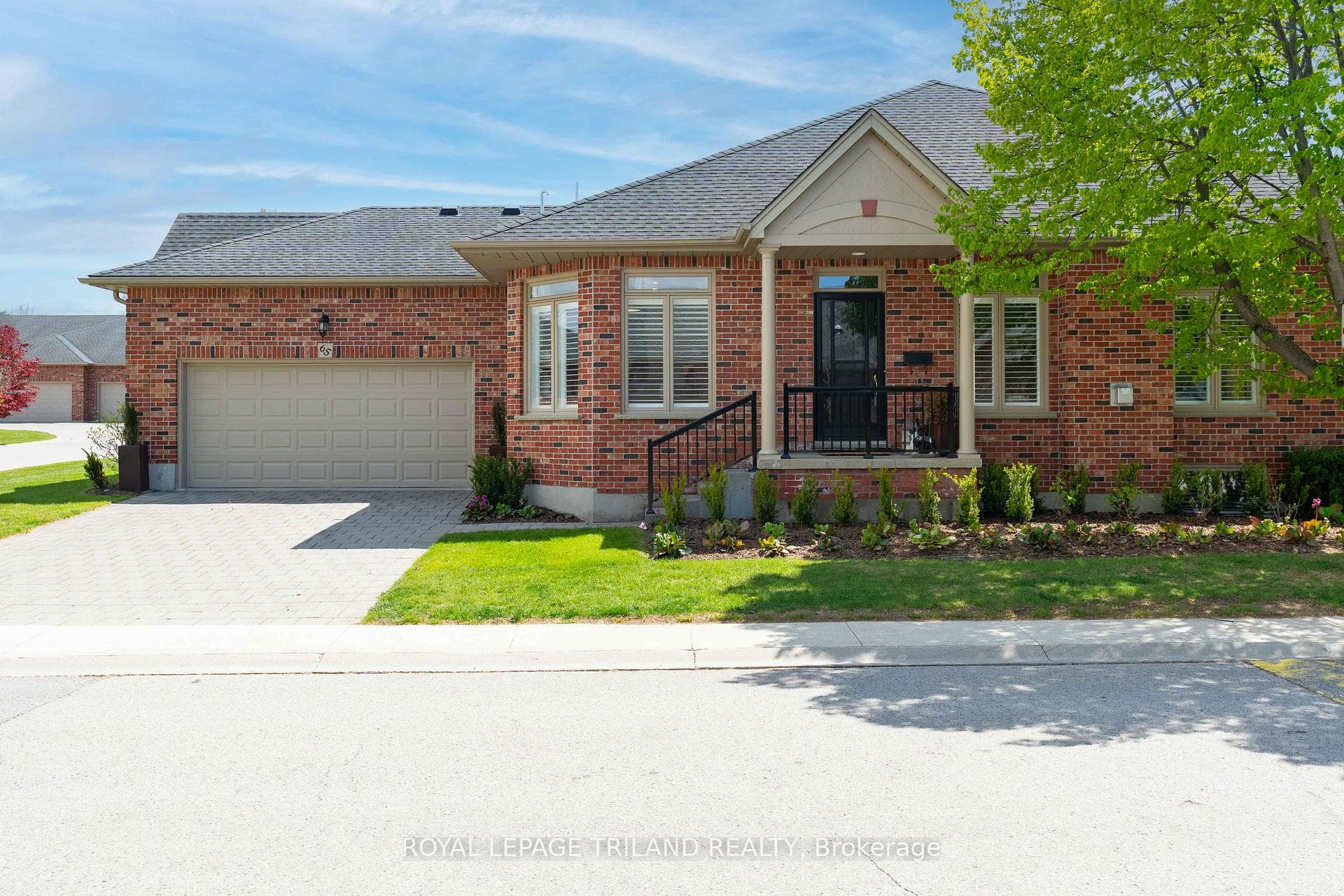 50 Northumberland Road 65, London North, ON N6H 5J2
