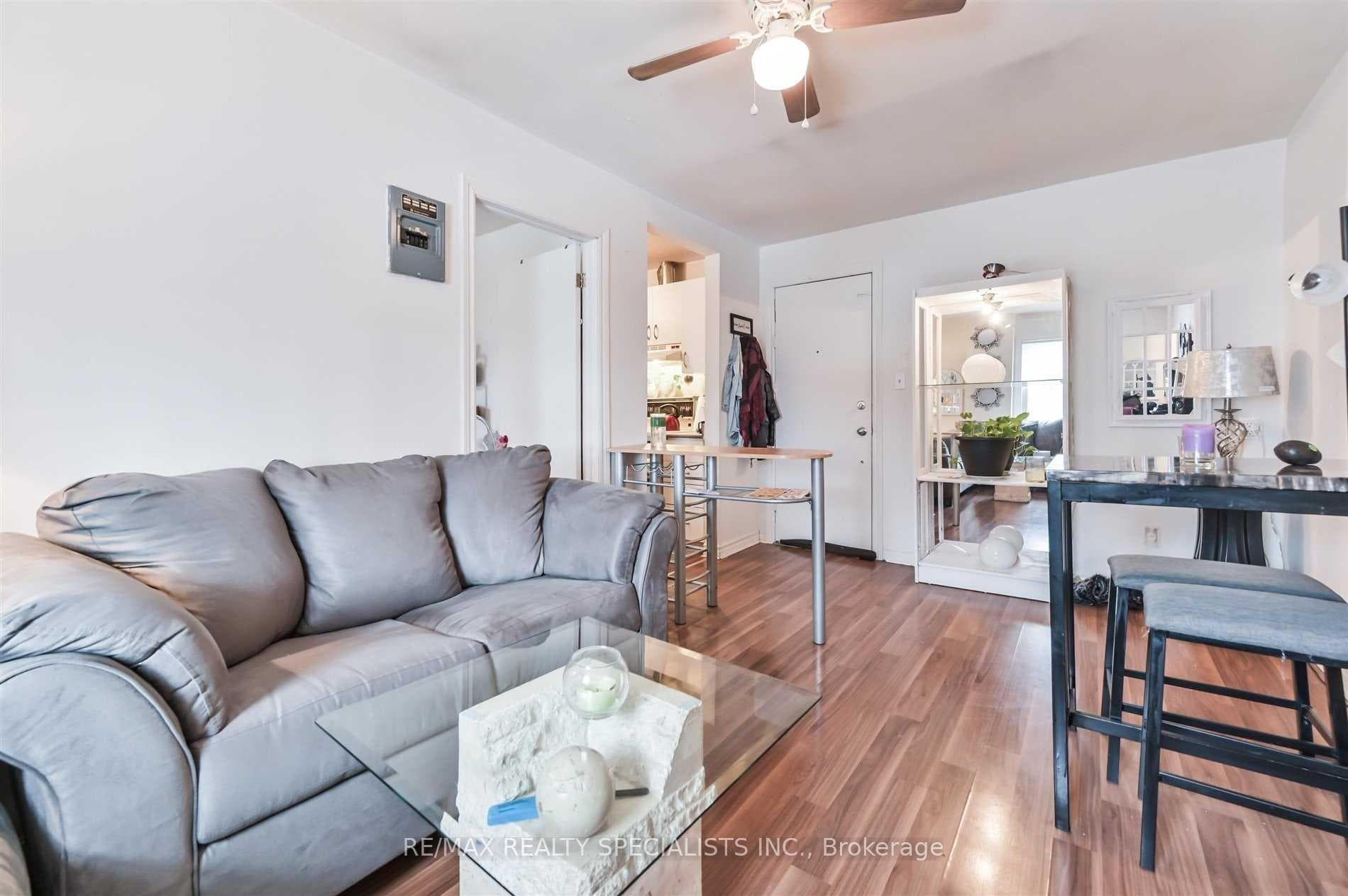 1659 Gerrard Street E, Toronto, ON M4L 2A9