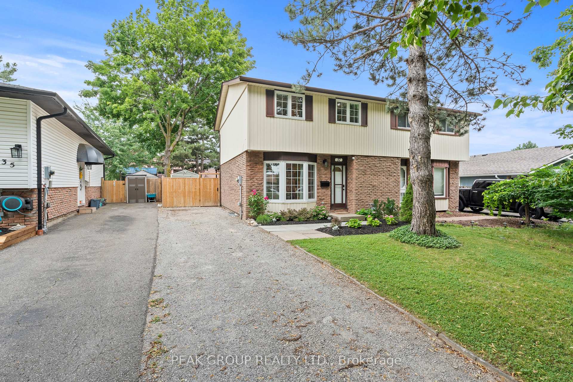37 Elma Street, St. Catharines, ON L2N 6Z2