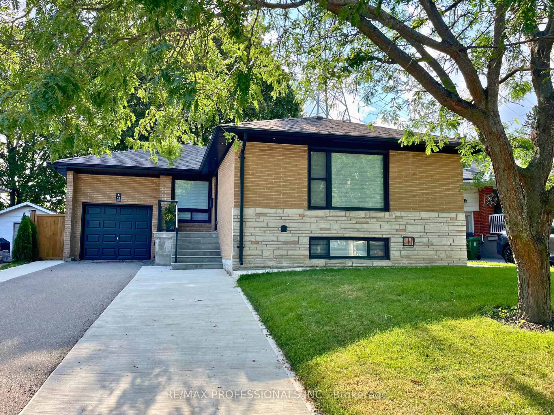 48 Lloyd Manor Road Lower, Toronto, ON M9B 5H7