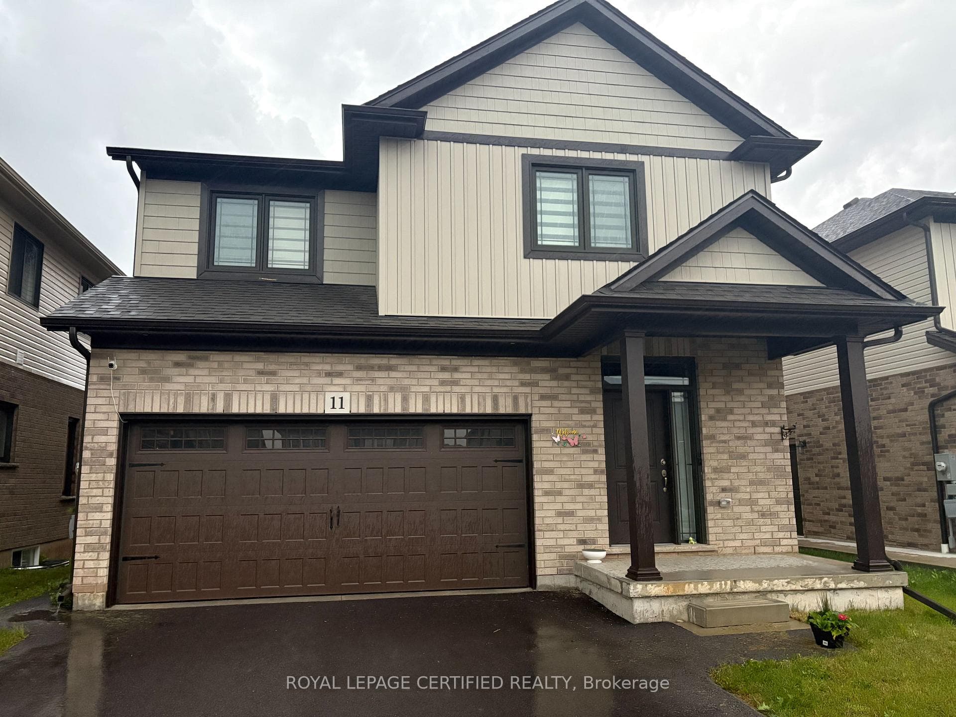 11 ALICIA Crescent, Thorold, ON L2V 0M1