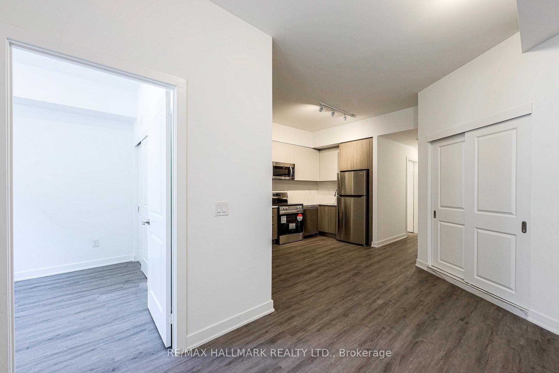 37 Danforth Road 357, Toronto, ON M1L 0J6