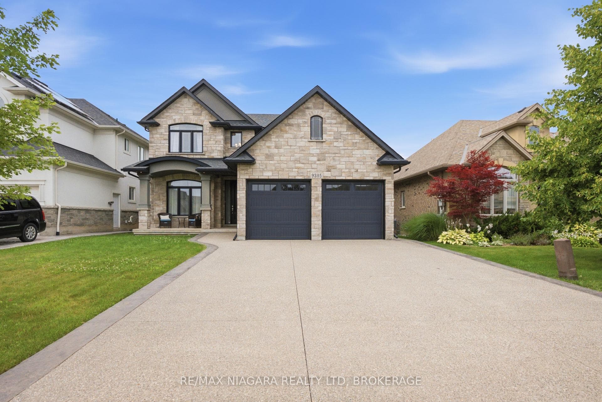 9305 Eagle Ridge Drive, Niagara Falls, ON L2H 0G4