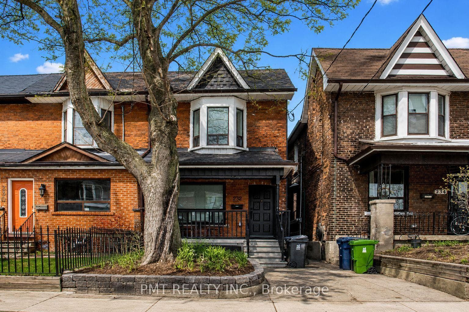 232 Laughton Avenue Bsmt, Toronto, ON M6N 2X5
