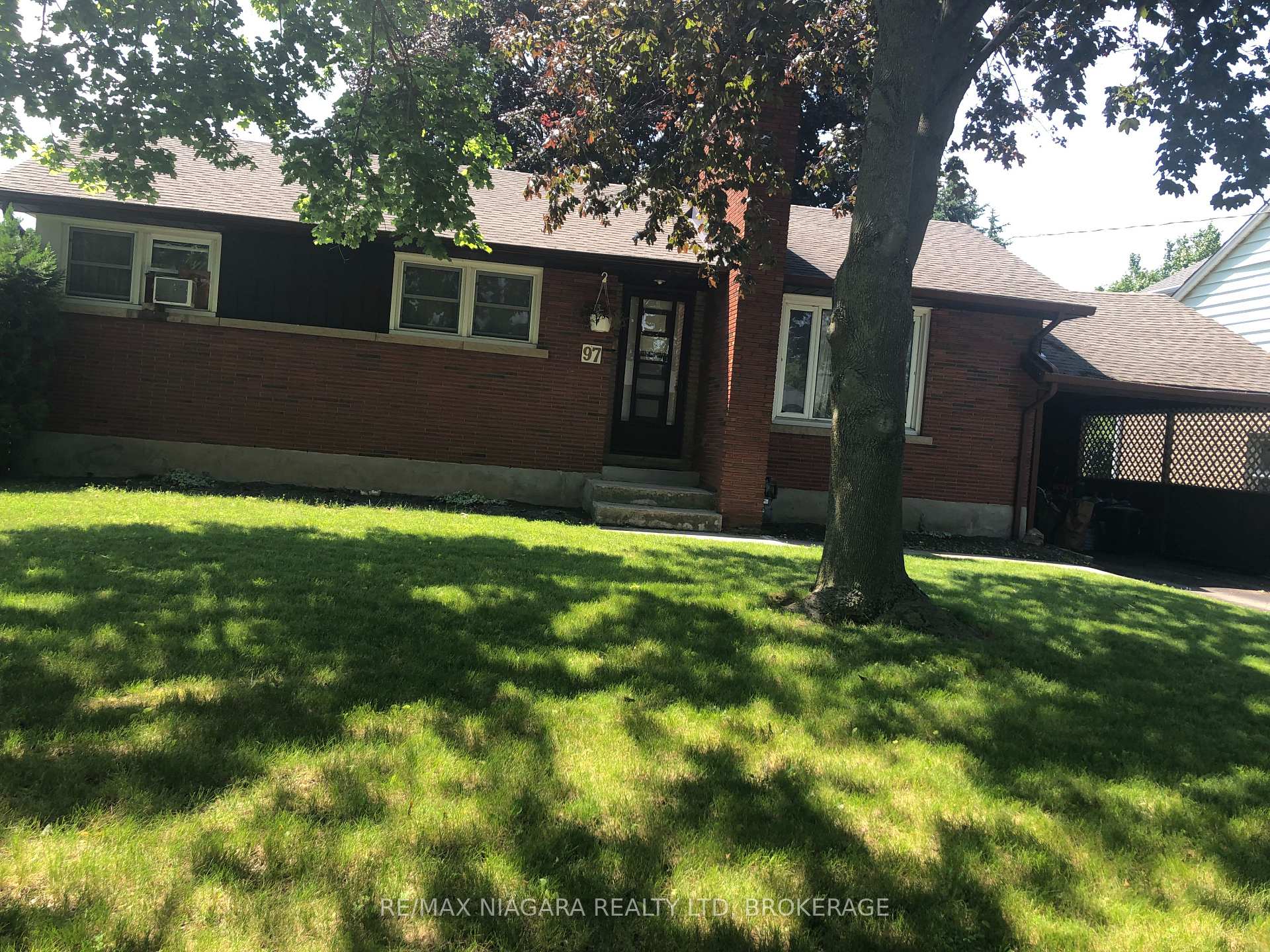 97 Shakespeare Avenue, St. Catharines, ON L2R 6N1
