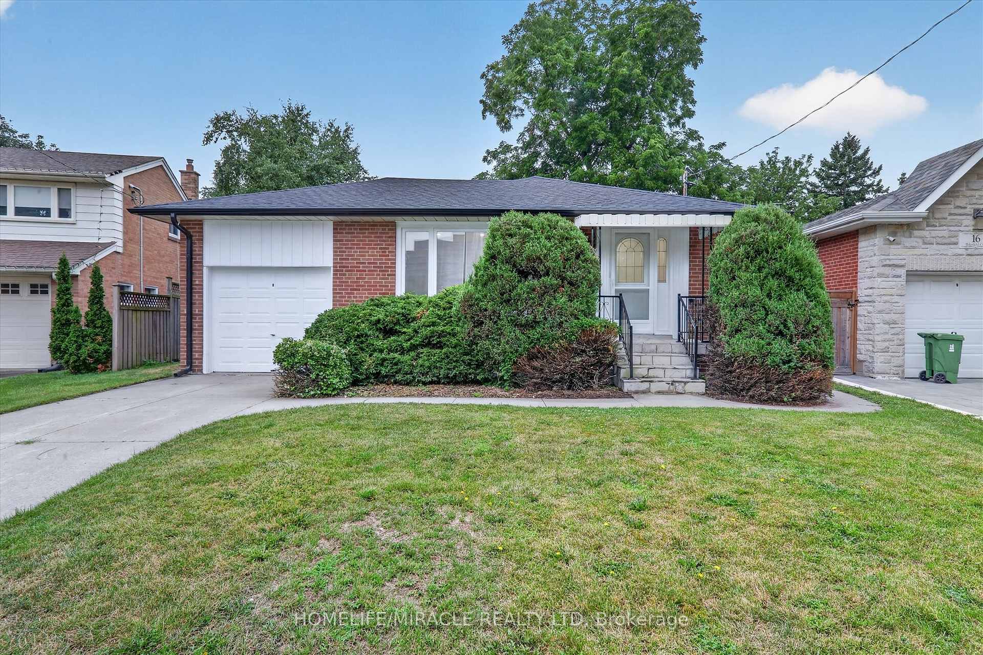 18 Elderfield Crescent, Toronto, ON M9C 3K7
