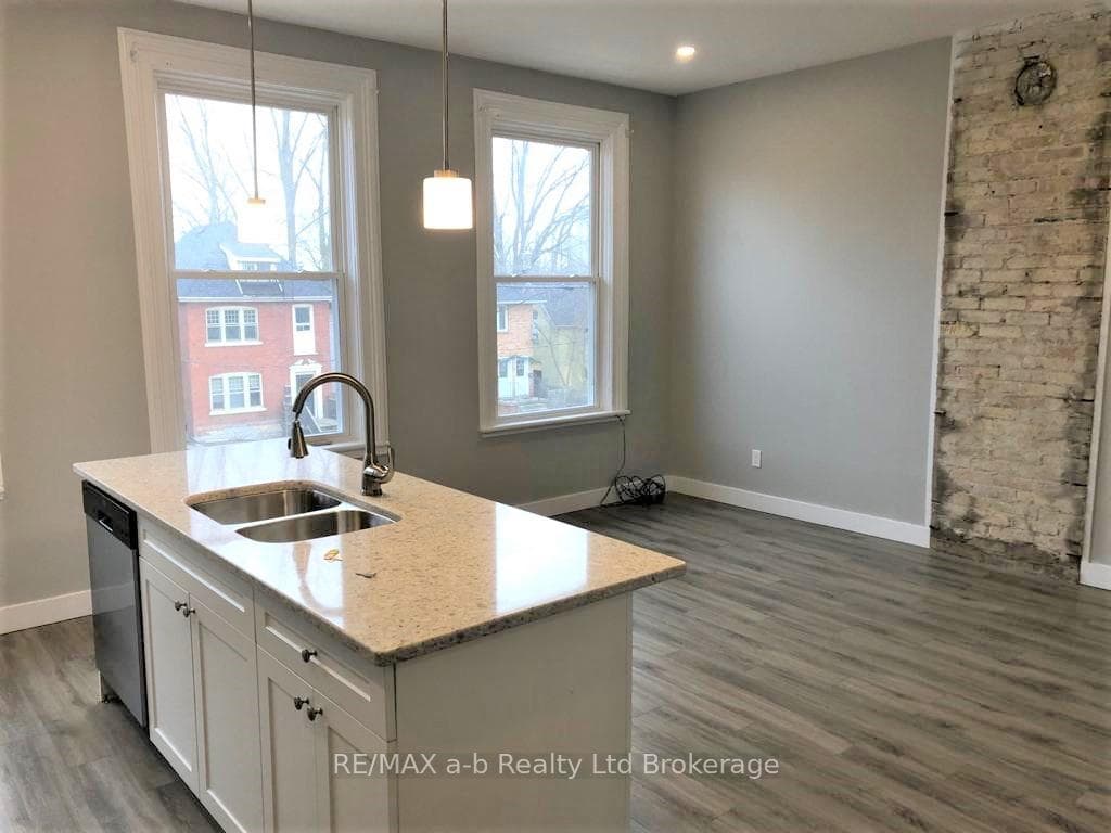 44 Stanley Street 3, London South, ON N6C 1B1