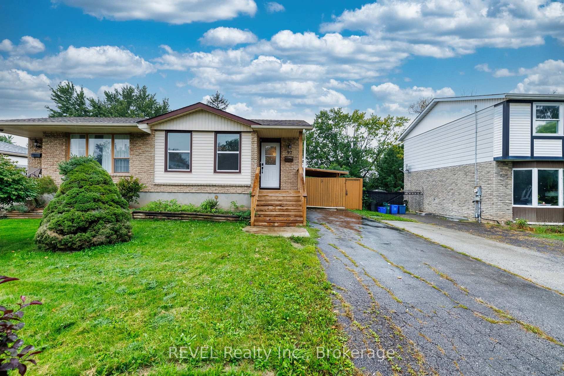 97 Tupper Drive, Thorold, ON L2V 4C9