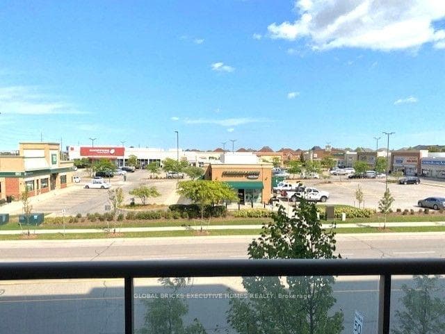 2480 Prince Michael Drive 226, Oakville, ON L6H 0H1