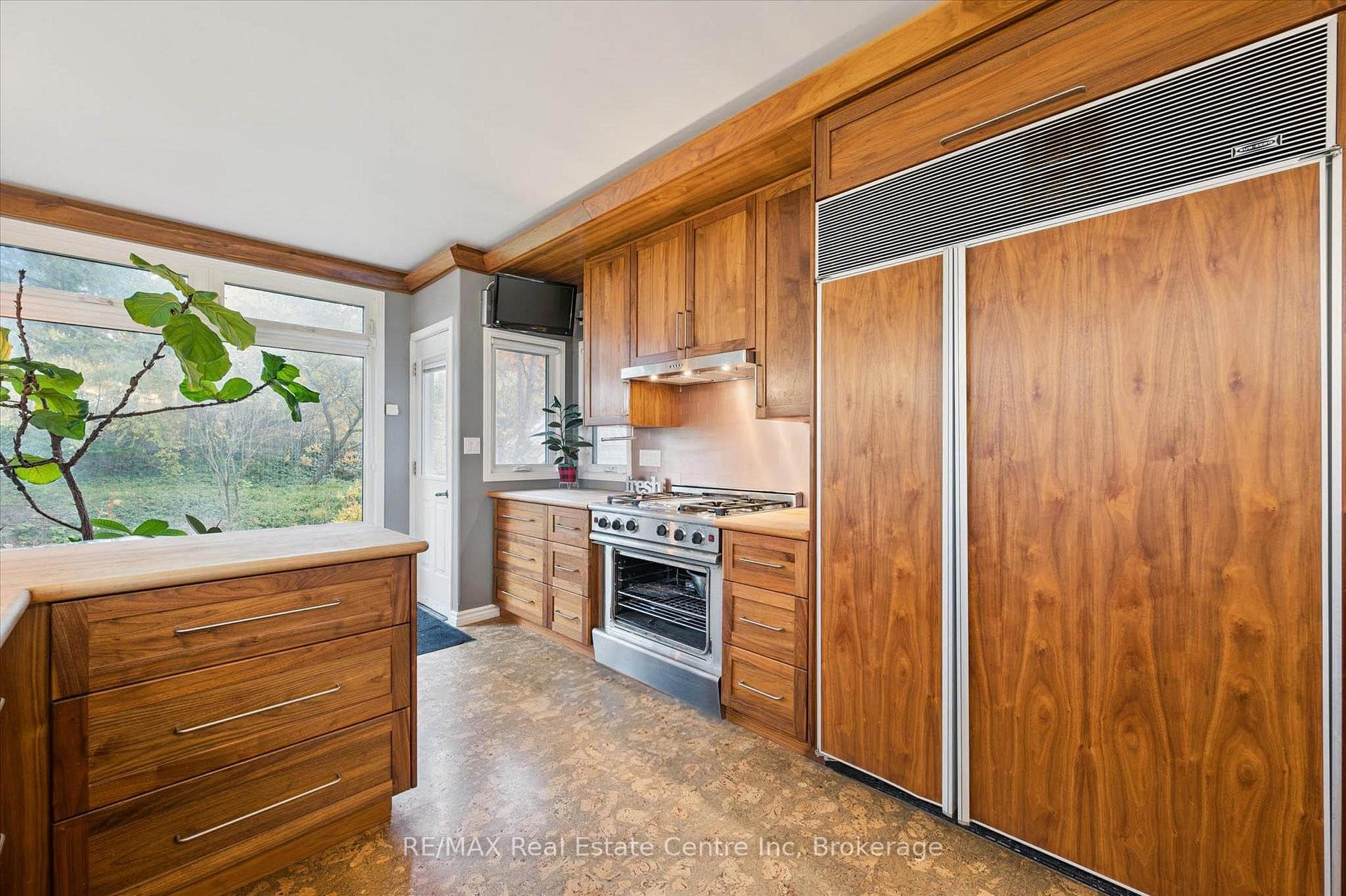 500 WATSON Parkway S, Guelph, ON N1L 0N9