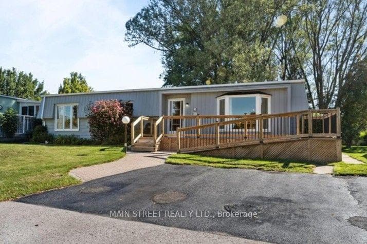 2 Pineridge Crescent, Clarington, ON L1B 1B9