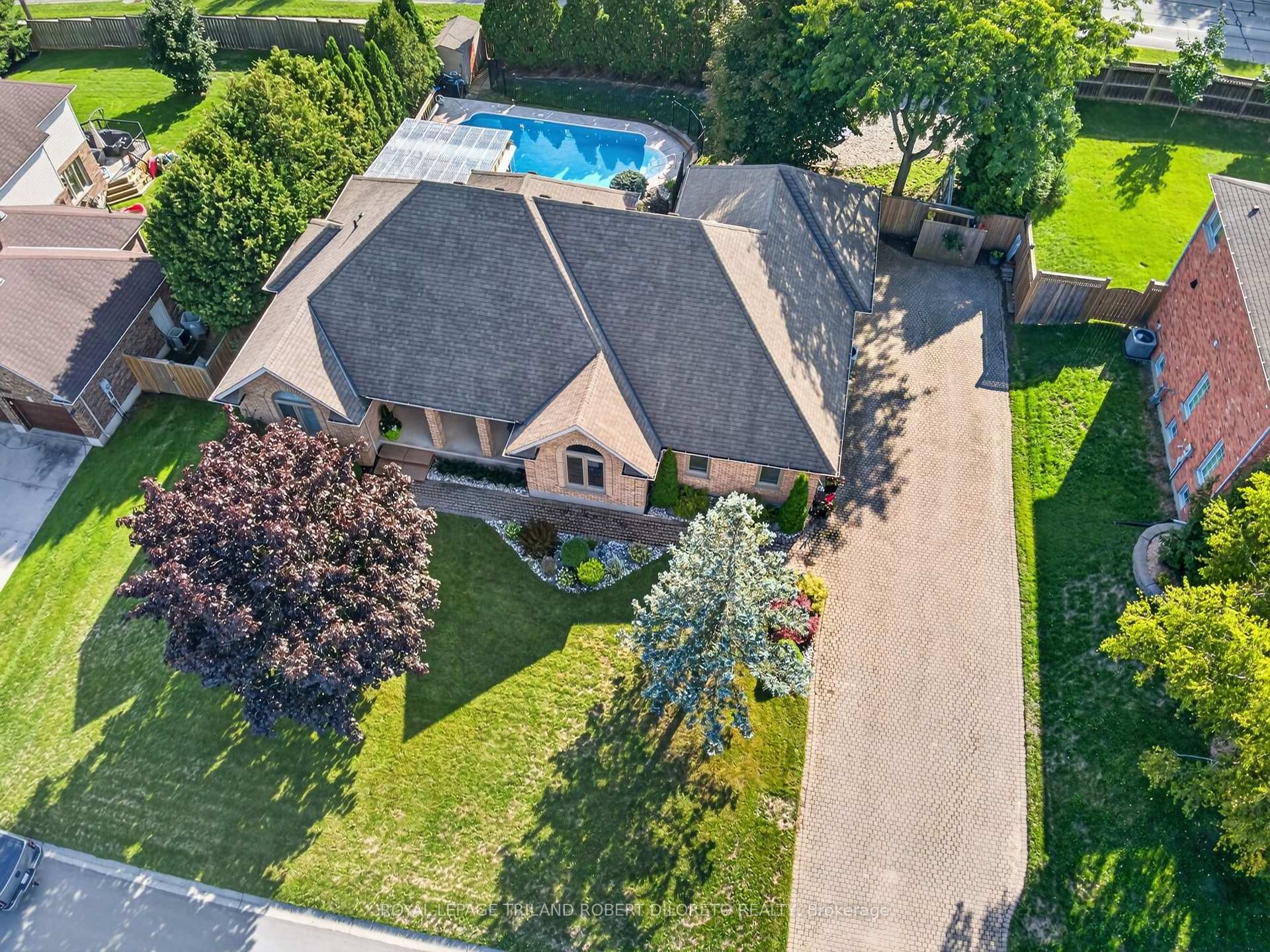 19 Woodland Drive, Middlesex Centre, ON N0L 1R0