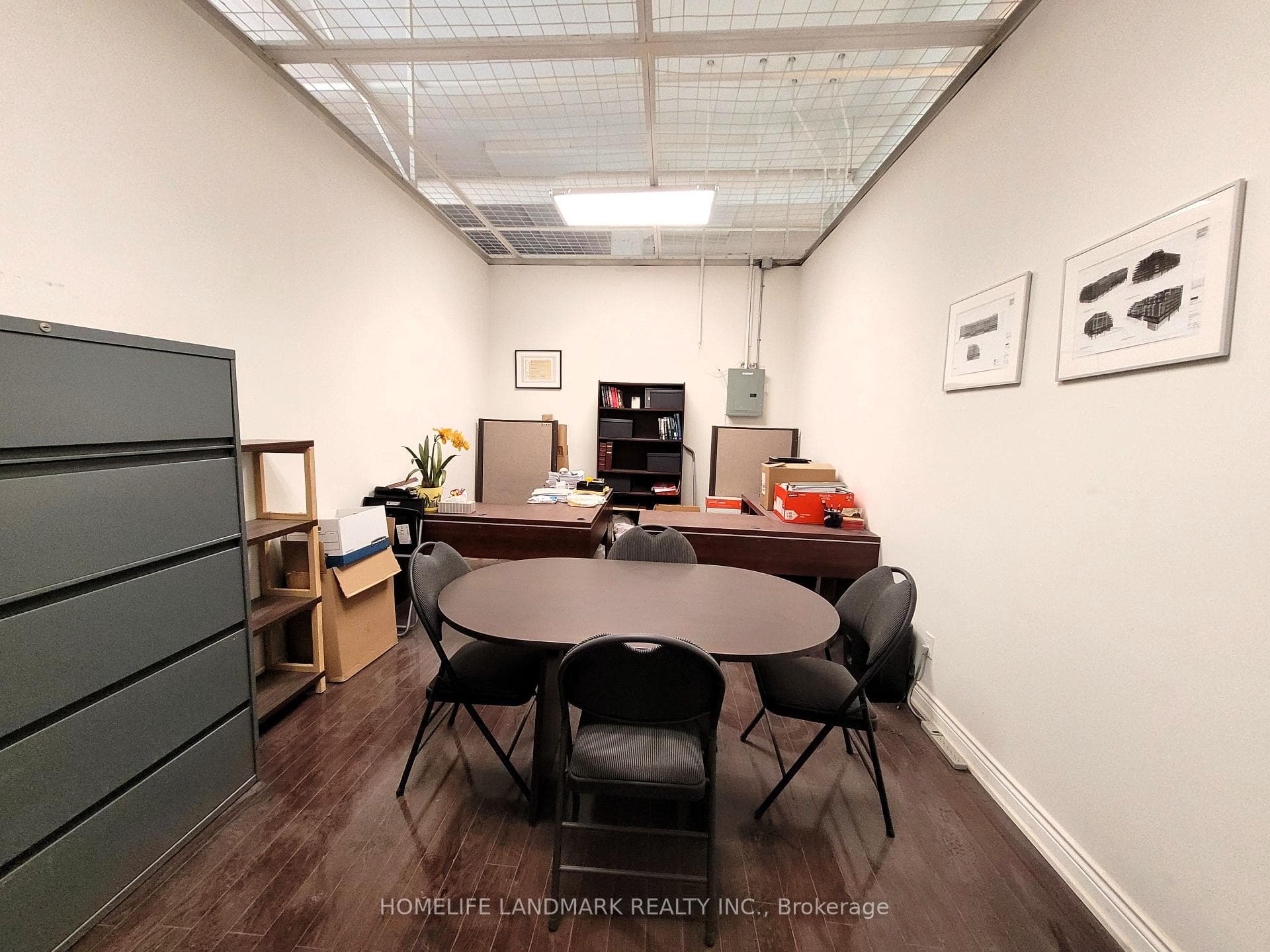 7181 Yonge Street 160, Markham, ON L3T 2A9
