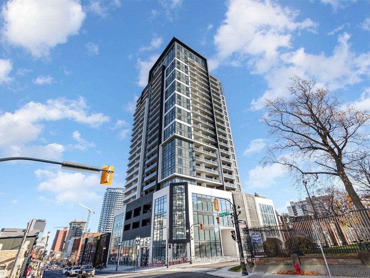 15 Queen Street S 1512, Hamilton, ON L8P 0C6