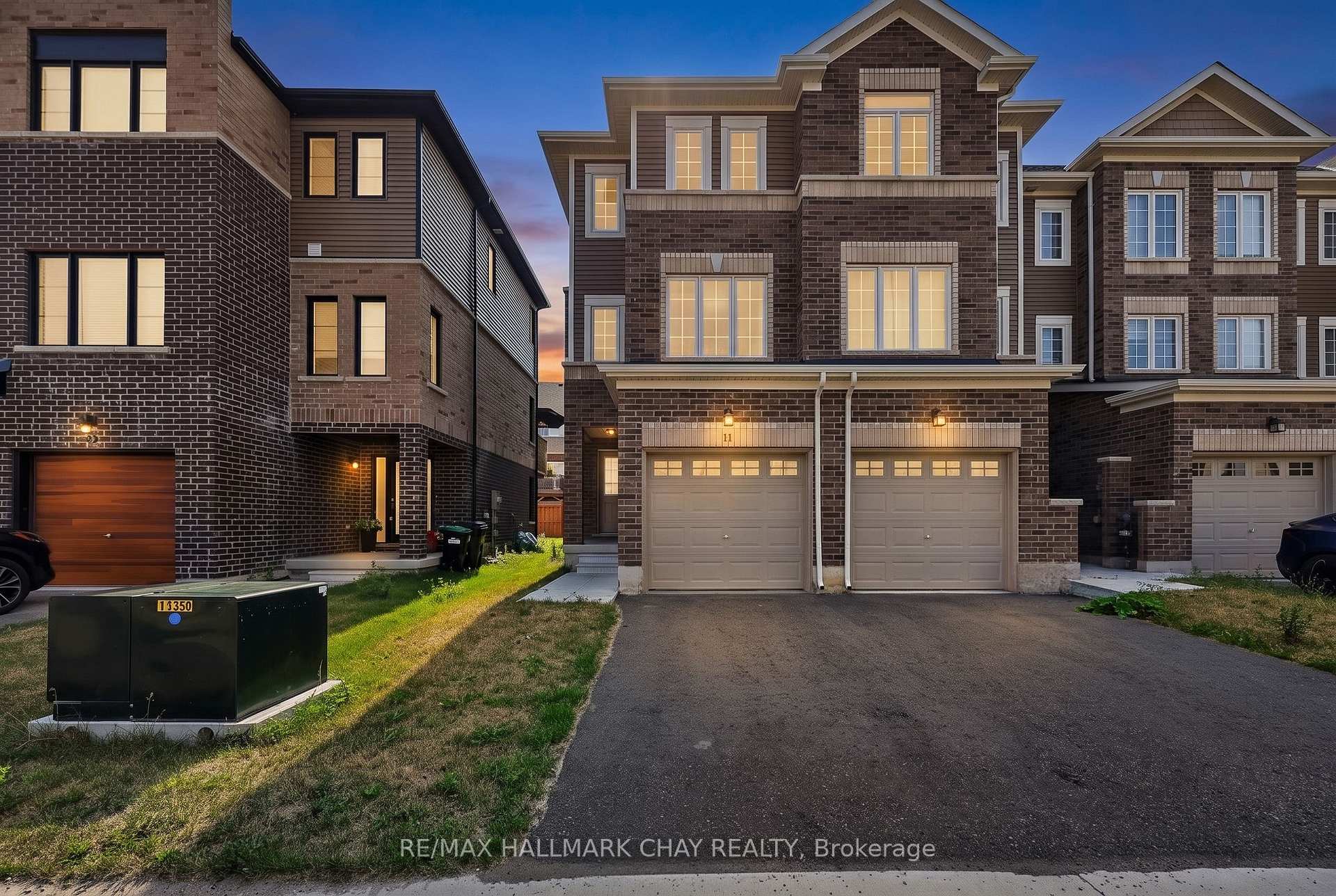 11 Pumpkin Corner Crescent, Barrie, ON L9J 0T5