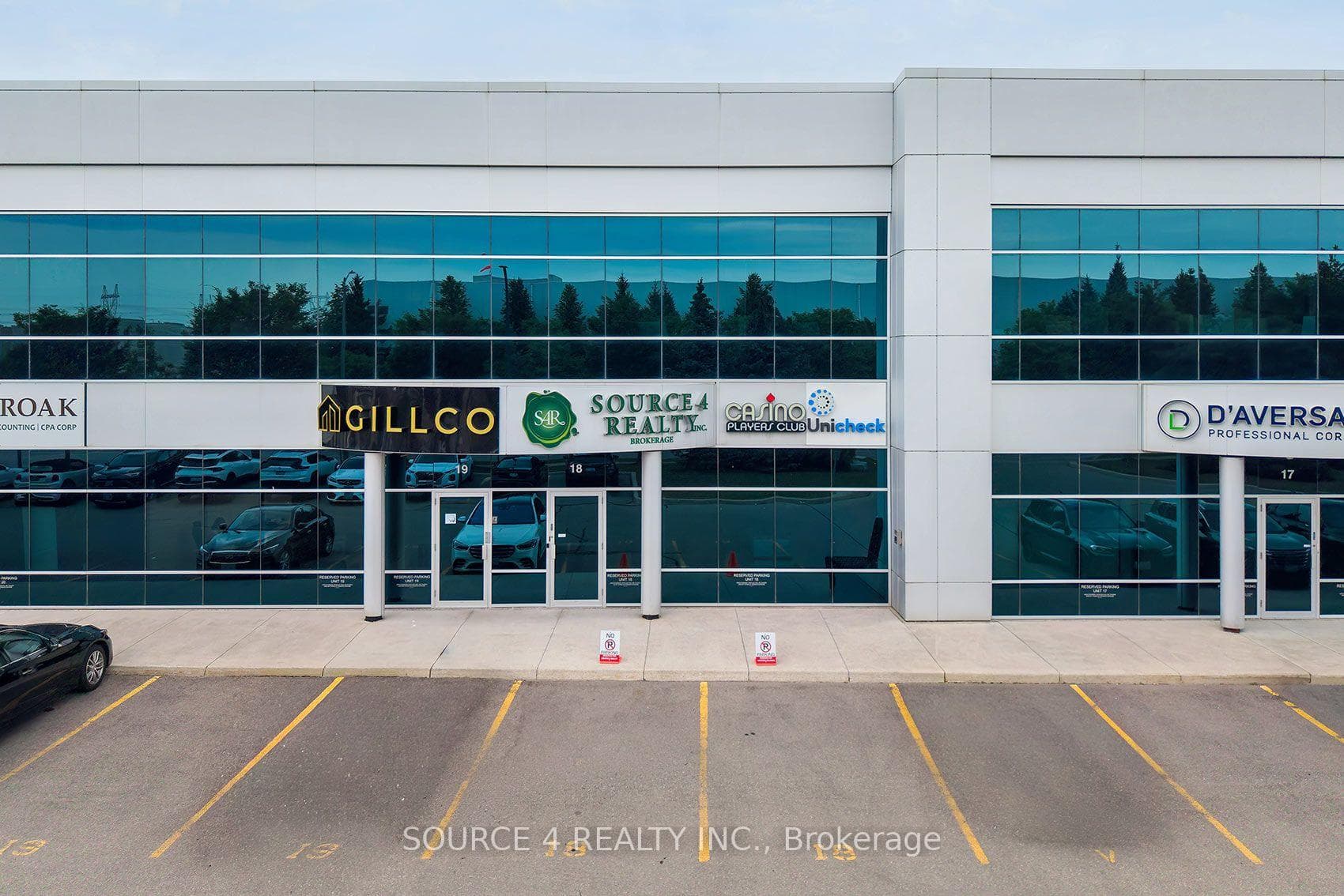81 Zenway Boulevard 18 Upper, Vaughan, ON L4H 0R6