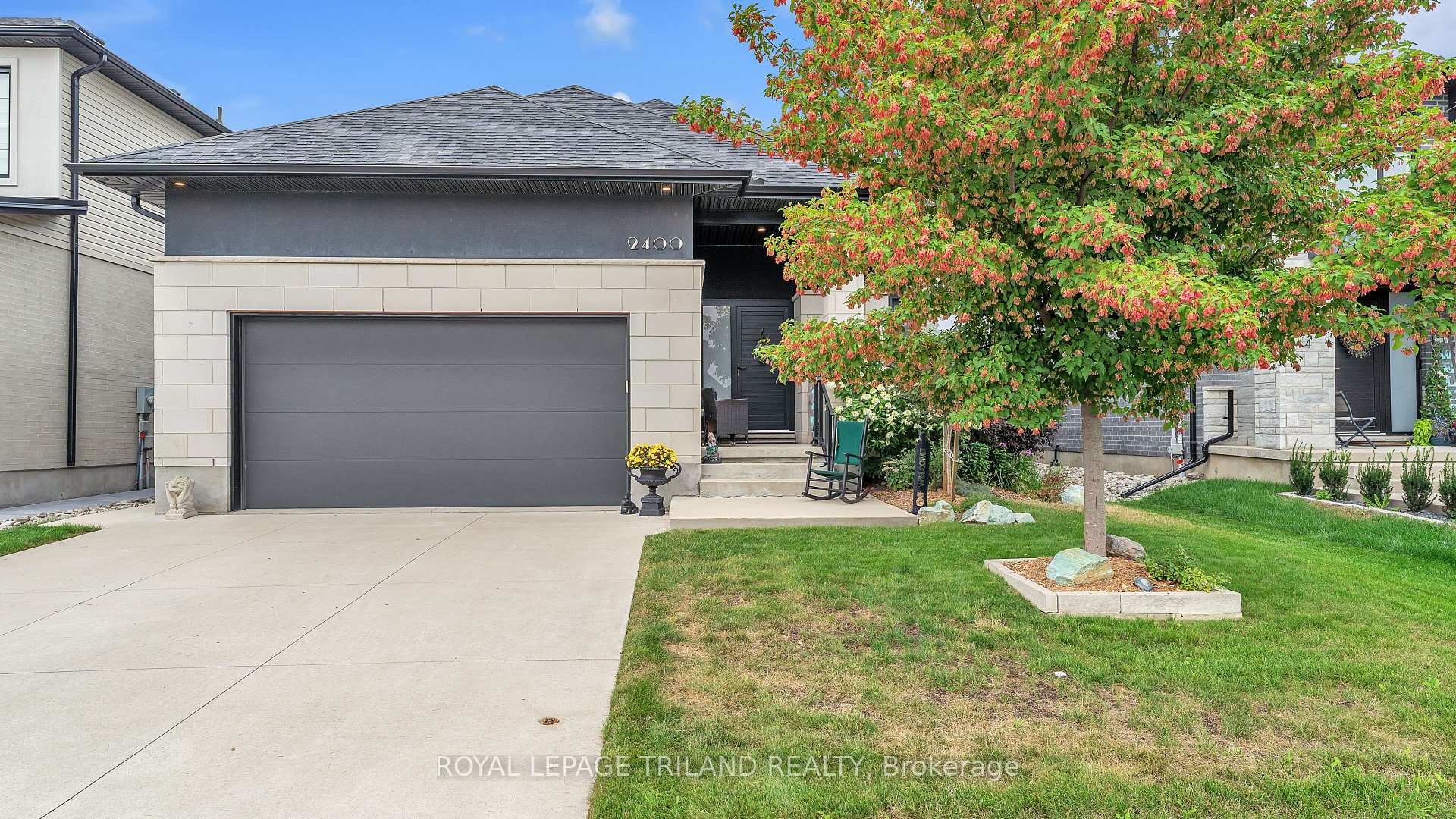 2400 Red Thorne Avenue, London South, ON N6P 0E6