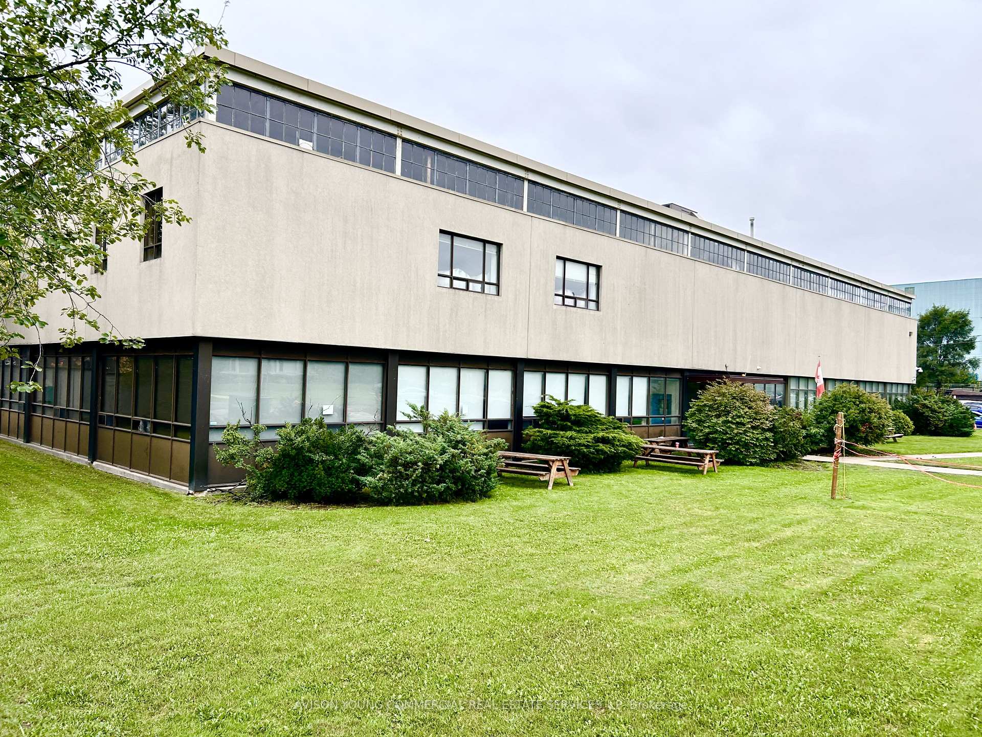 10 Gurney Crescent, Toronto, ON M6B 1S8