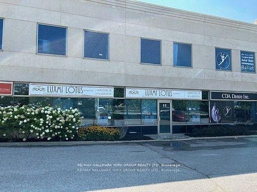 125 Don Hillock Drive 11, Aurora, ON L4G 0H8