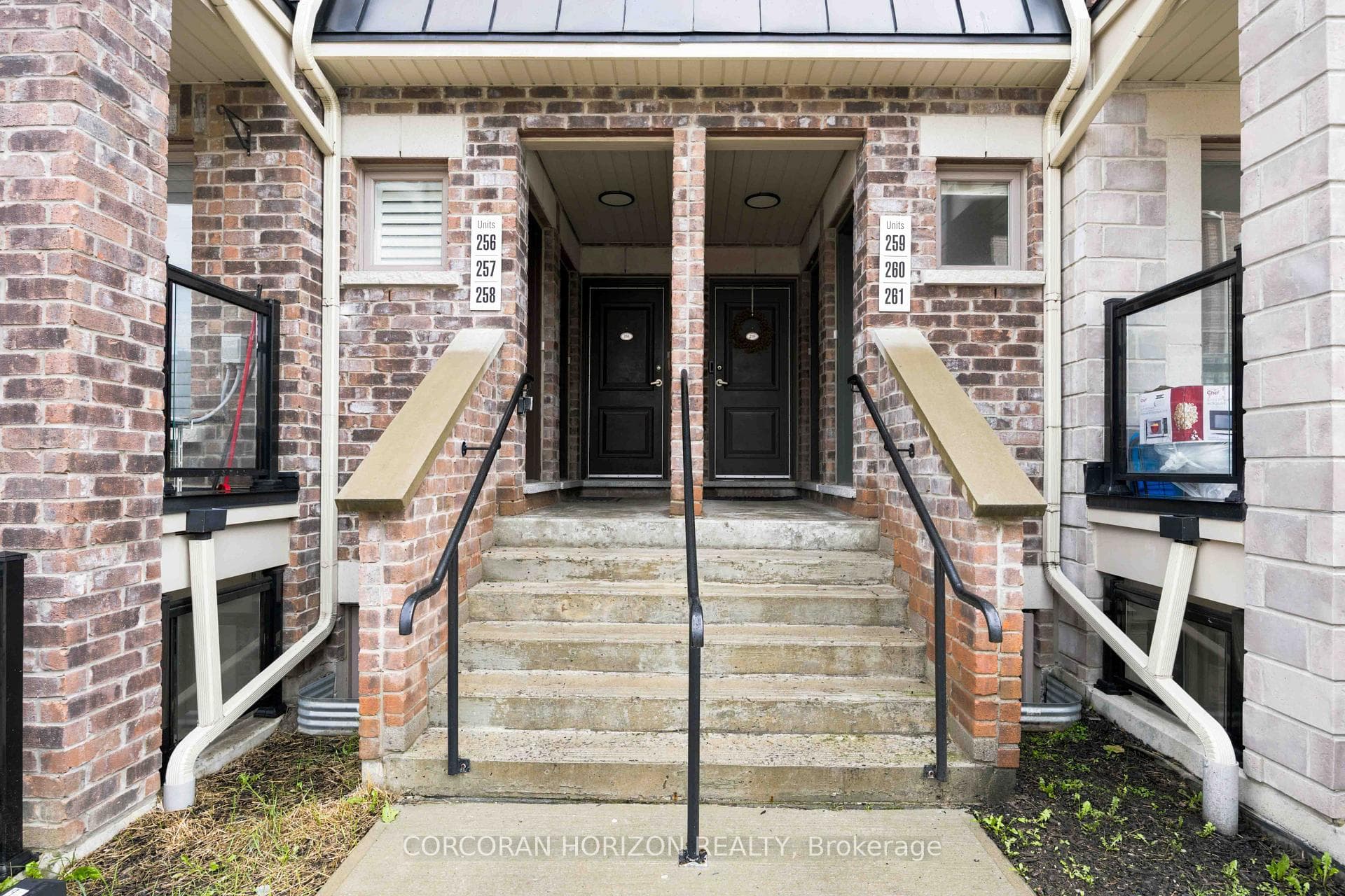 60 Parrotta Drive 258, Toronto, ON M9M 0B4