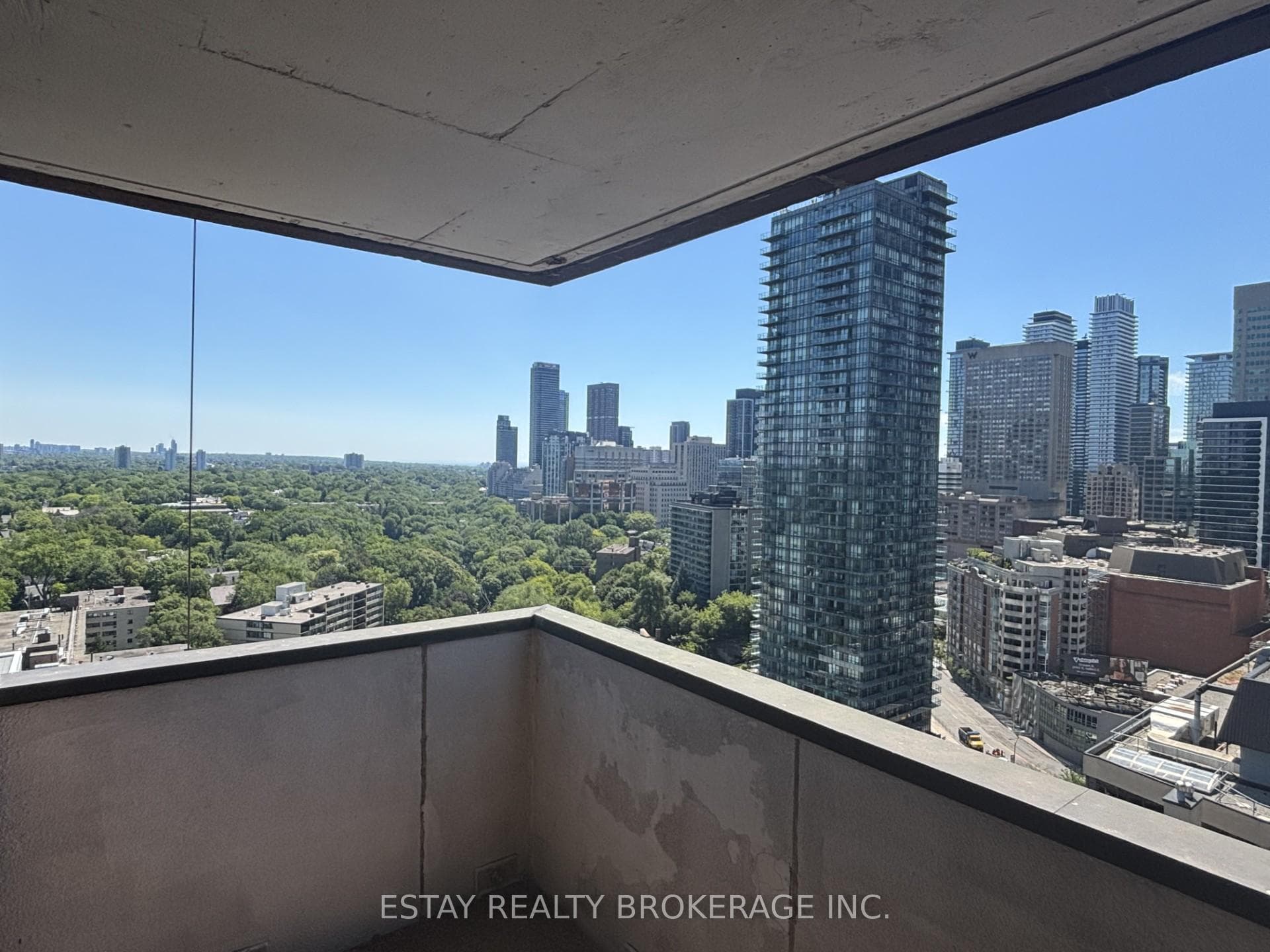 914 Yonge Street 1902, Toronto, ON M4W 3C8