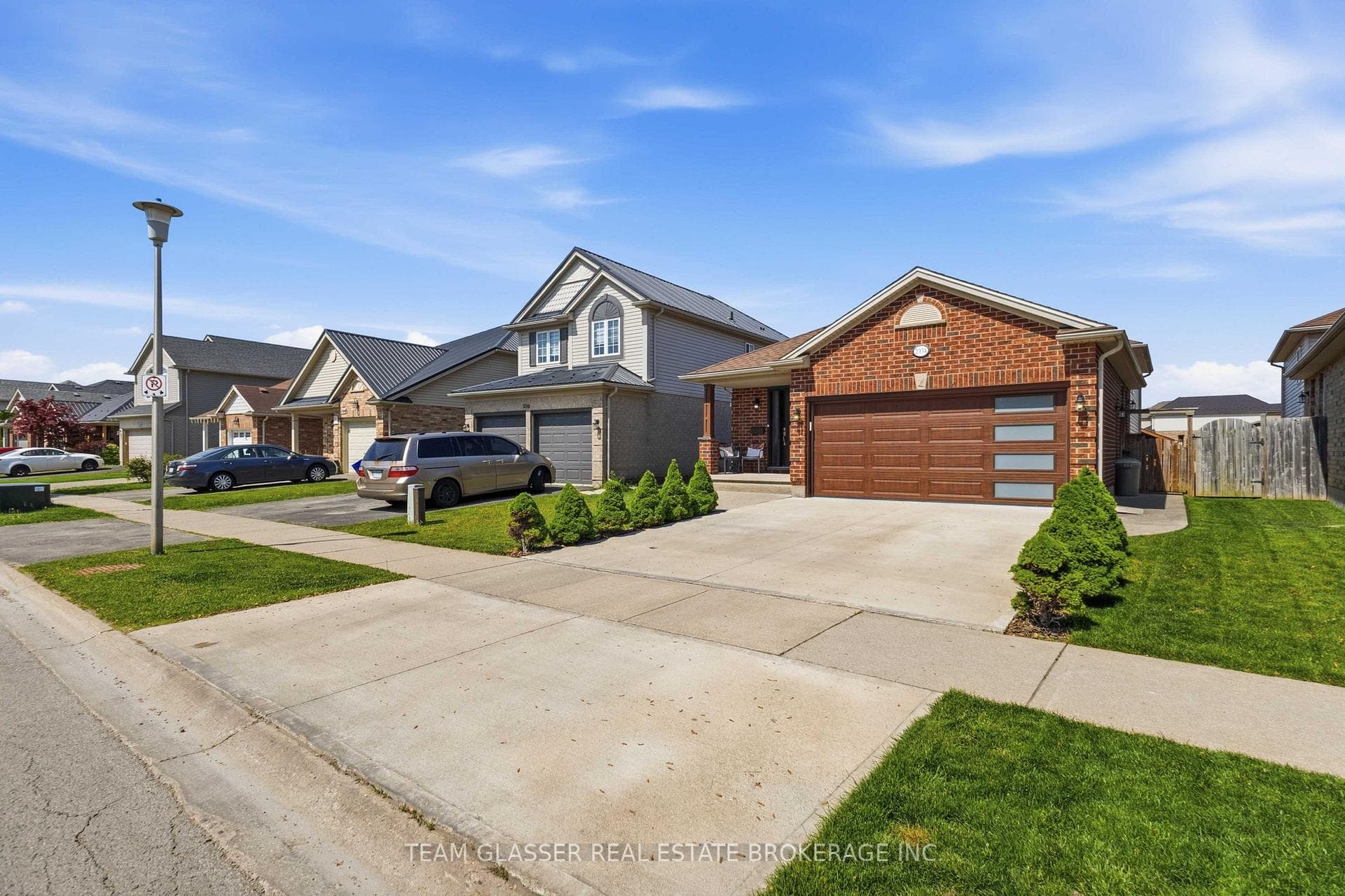 2334 MEADOWGATE Boulevard, London South, ON N6M 1L6