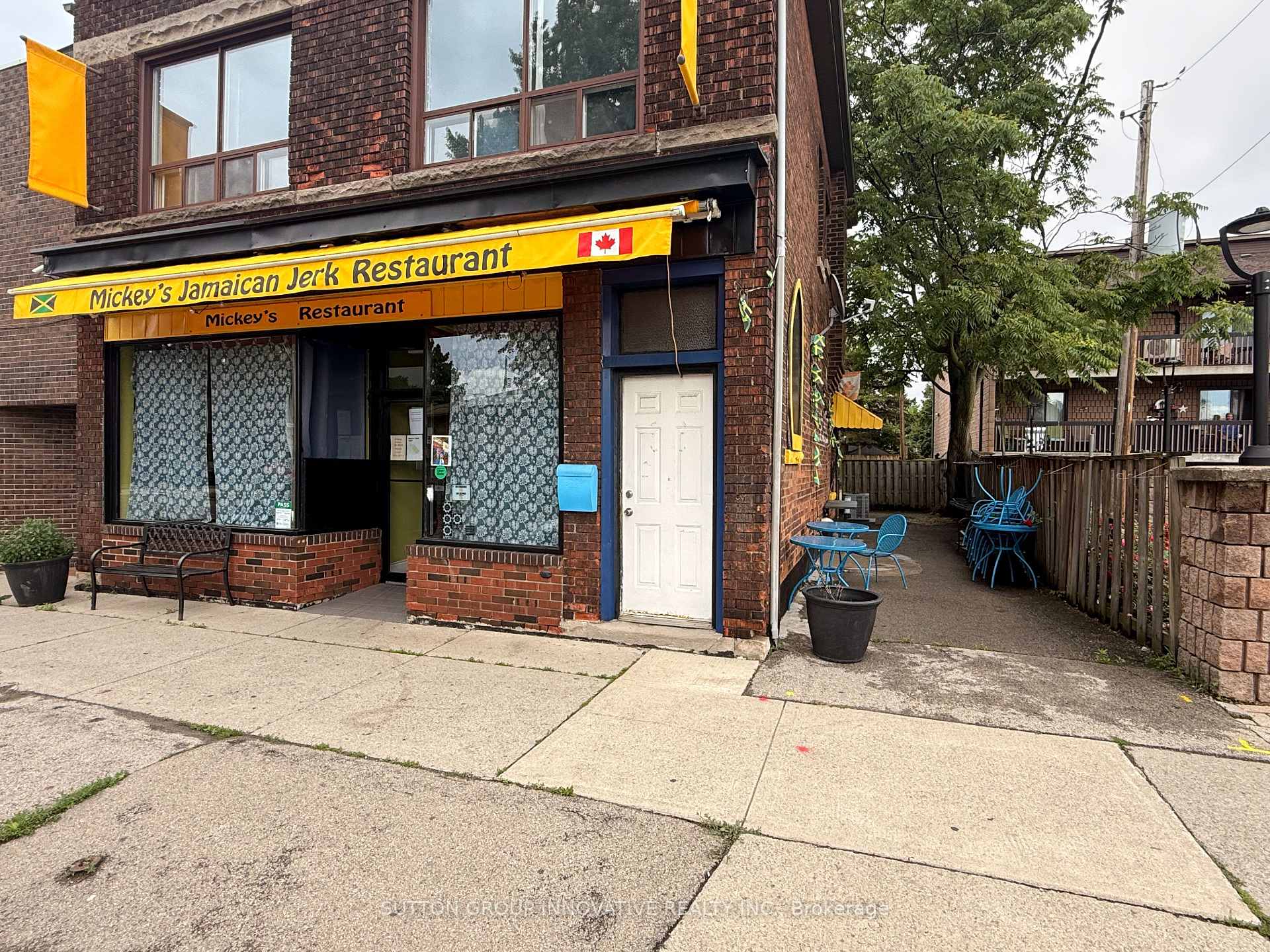 486 James Street N, Hamilton, ON L8L 1J1