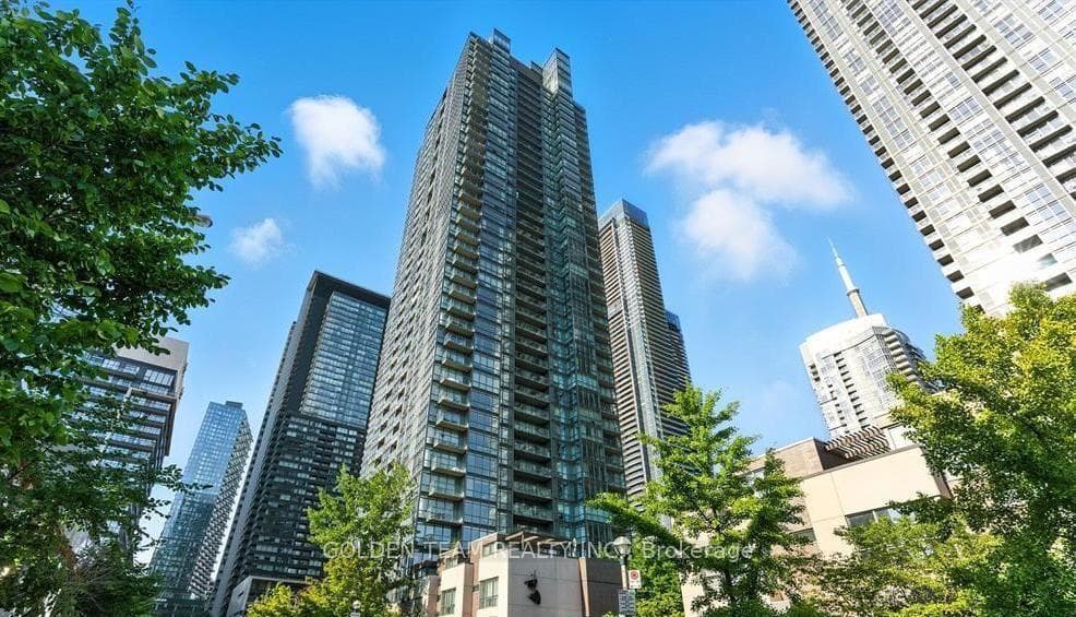 15 Fort York Boulevard 315, Toronto, ON M5V 3Y4