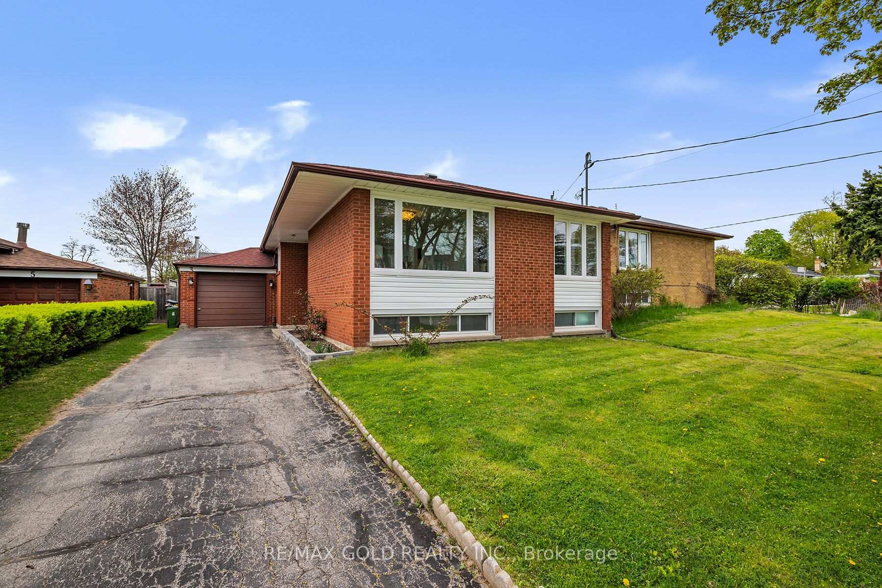 3 Willamere Drive, Toronto, ON M1M 1W5
