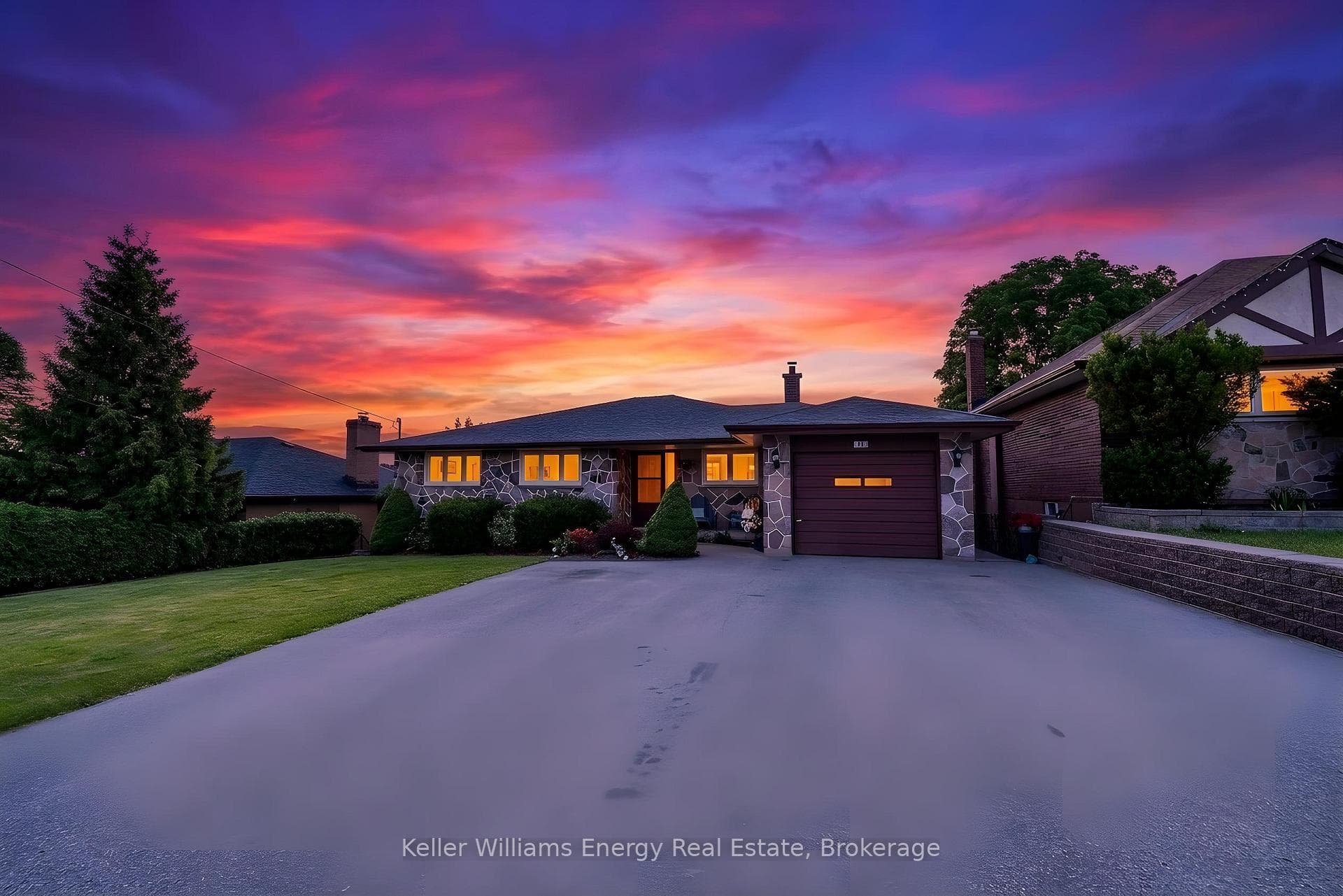 94 Grandview Street S, Oshawa, ON L1H 7C4