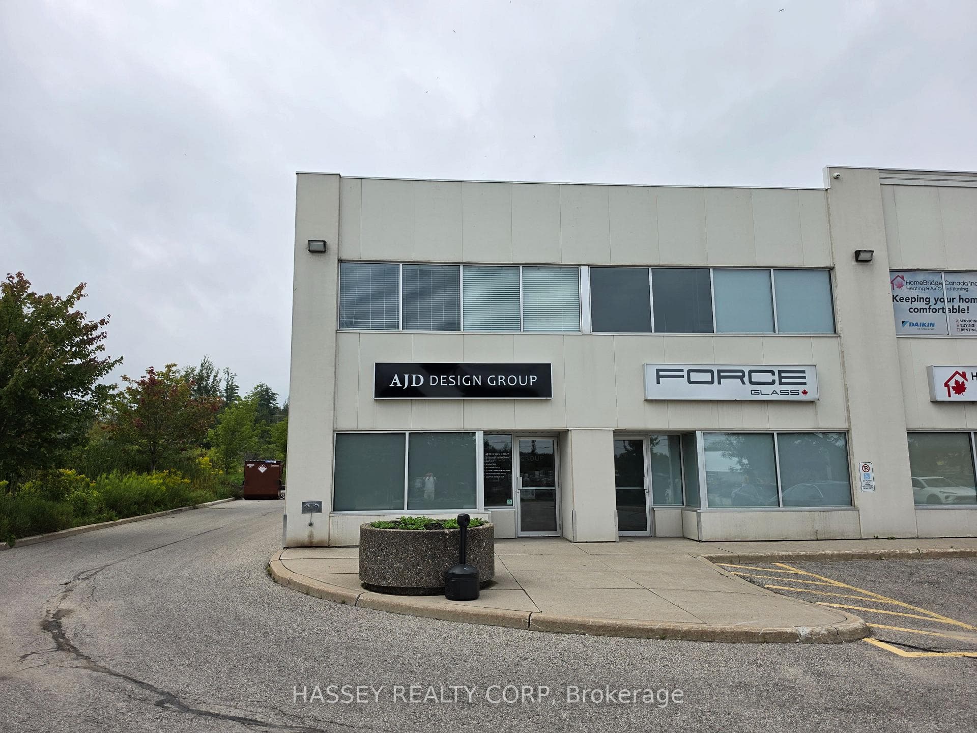 353 Saunders Road 1, Barrie, ON L4N 9A3
