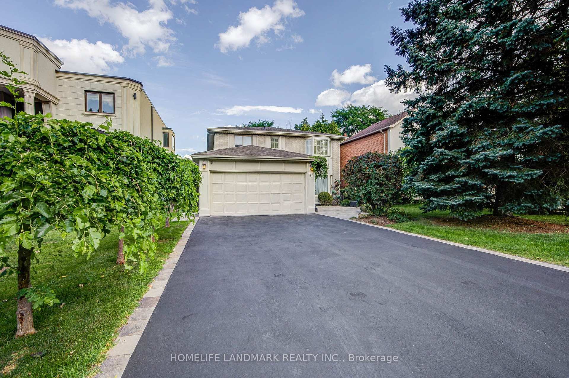 37 Maimonides Court, Vaughan, ON L4J 4X8