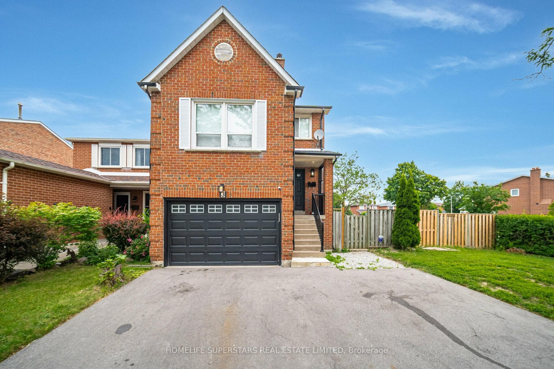 3 New Seabury Drive, Vaughan, ON L4K 2B7