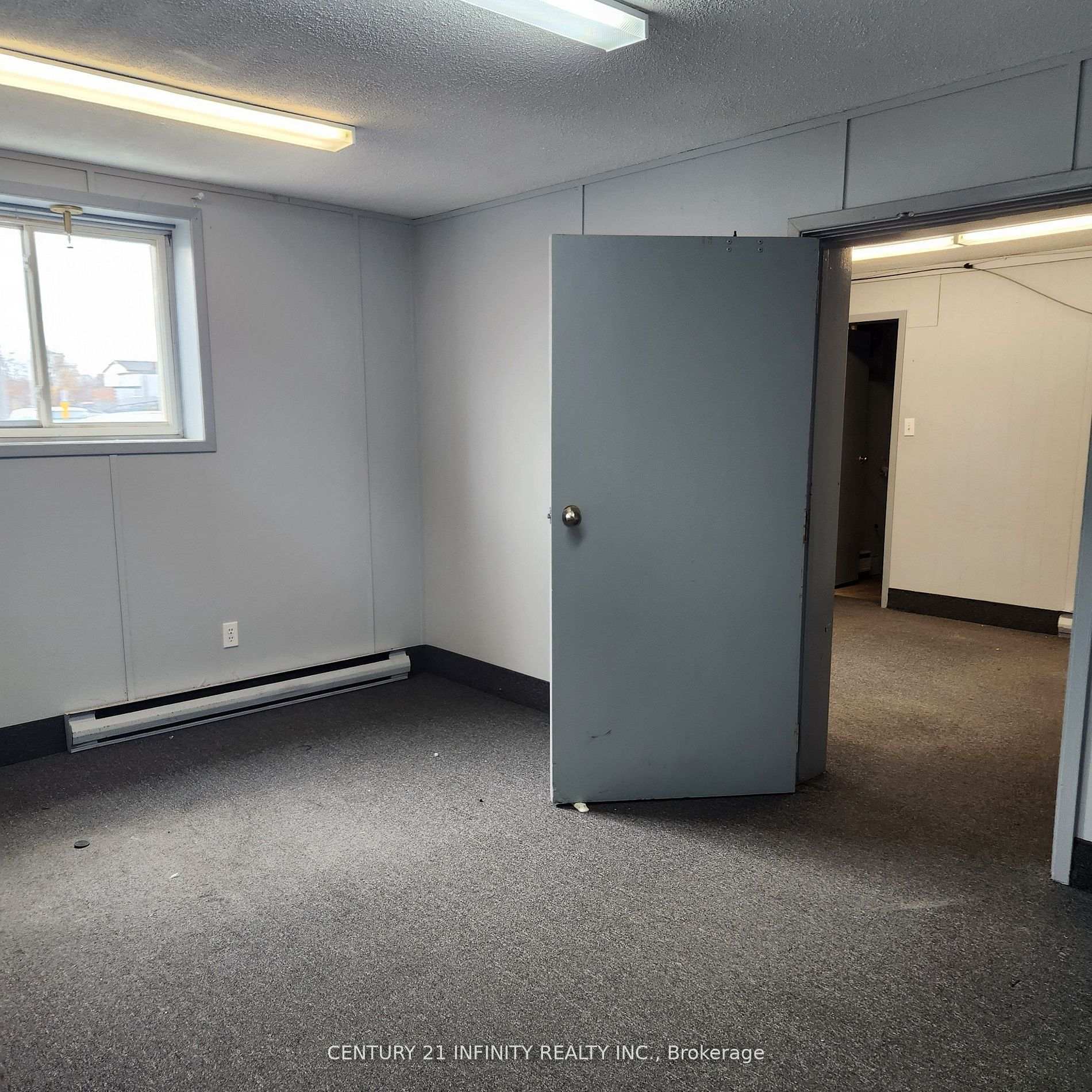 1019 Nelson Street 10, Oshawa, ON L1H 7N9