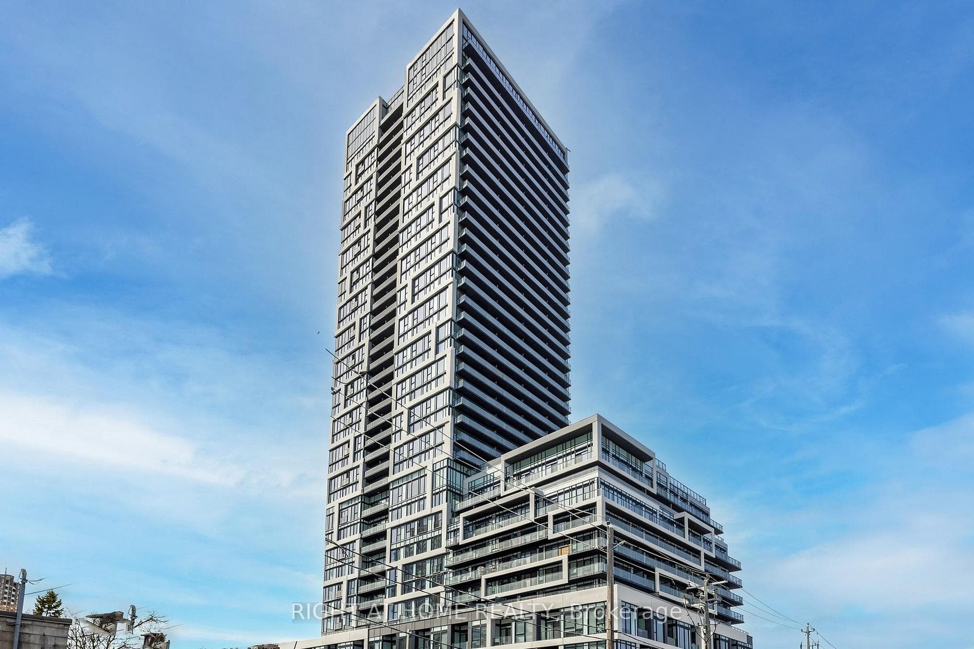 5 Defries Street 2502, Toronto, ON M5A 0W7