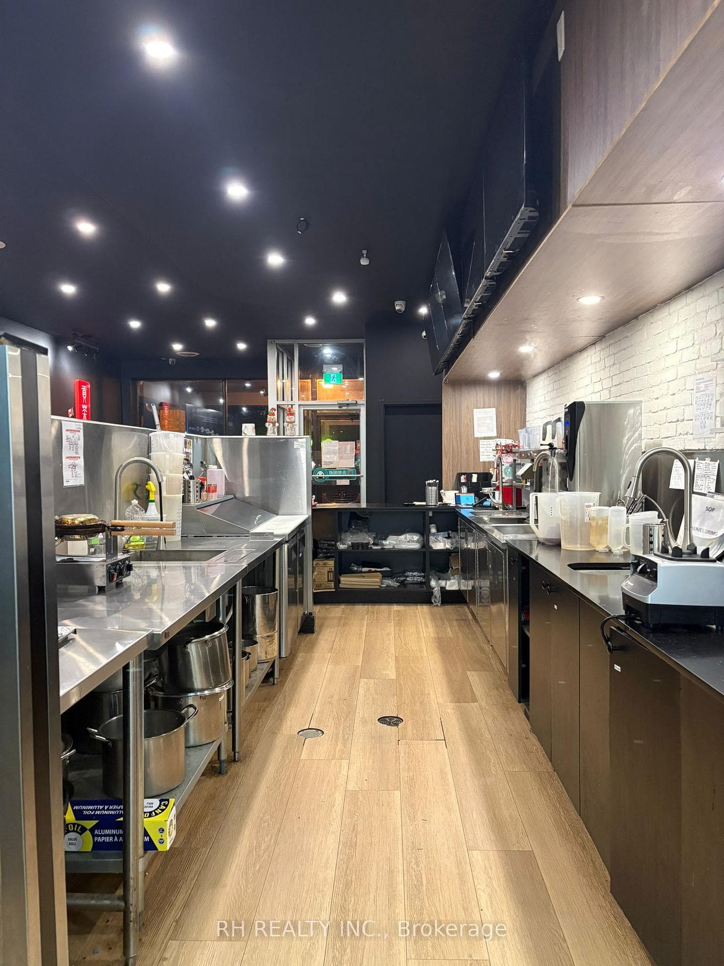 100 Fourth Avenue 8, St. Catharines, ON L2S 3P2