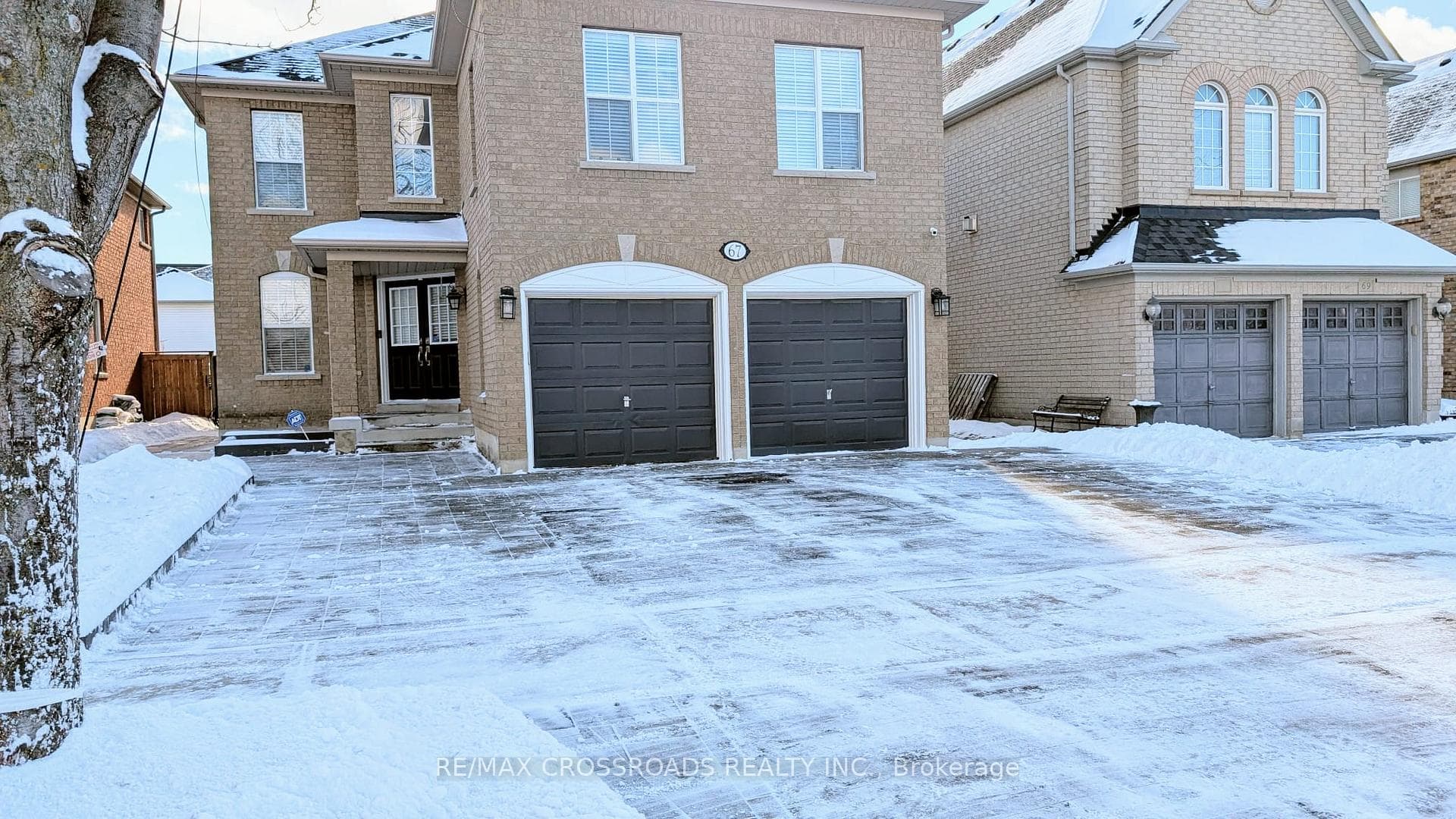 67 Medland Avenue Lower, Whitby, ON L1P 1S7